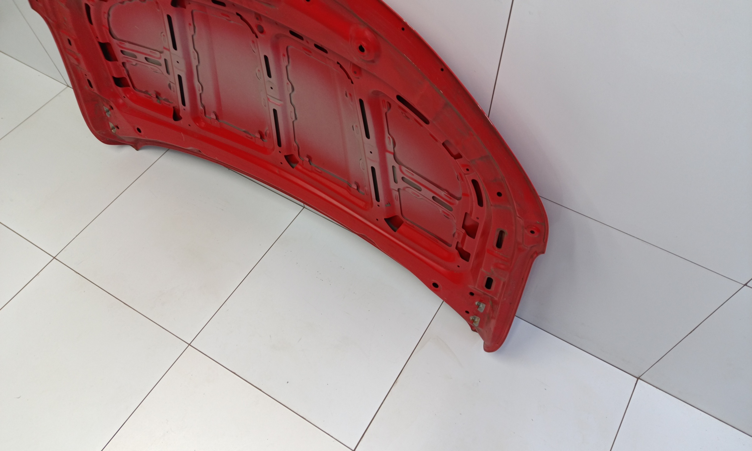 Капот Geely Coolray