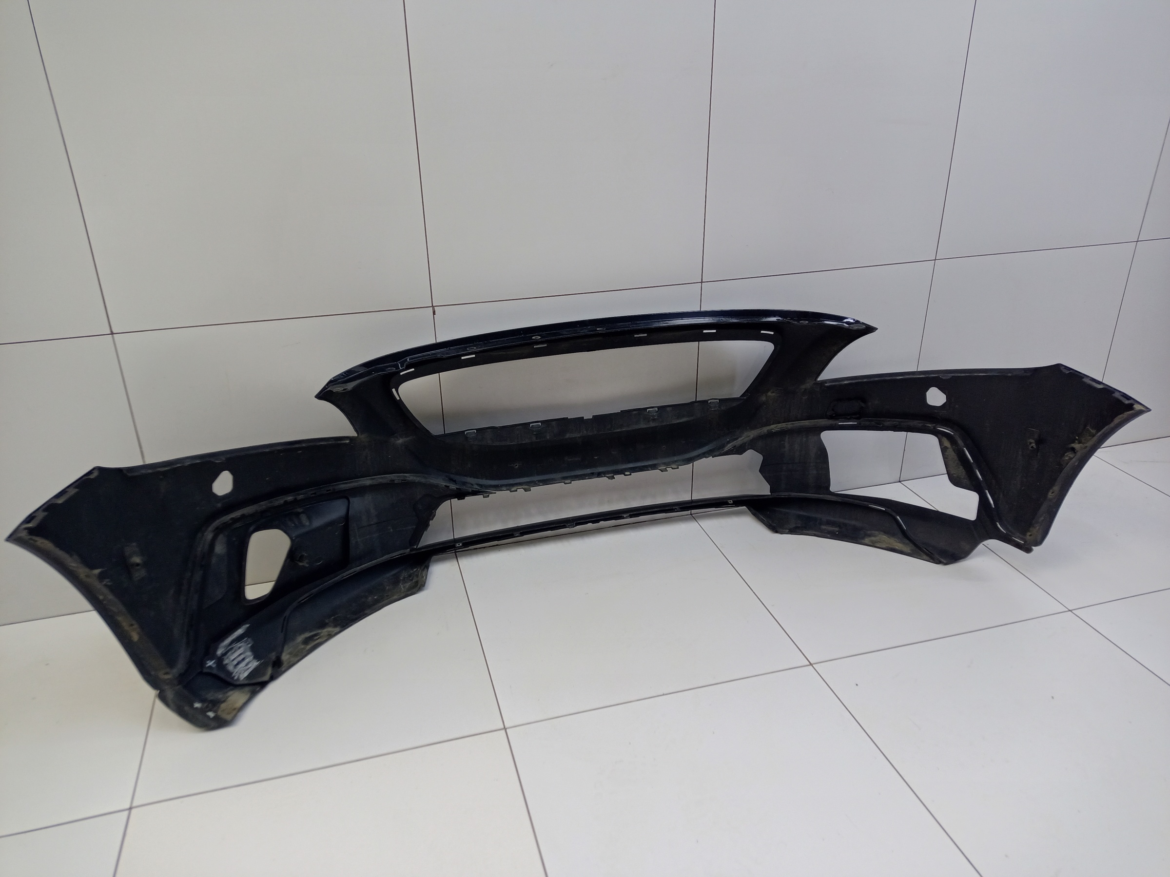 Бампер передний Volvo V40 Cross Country