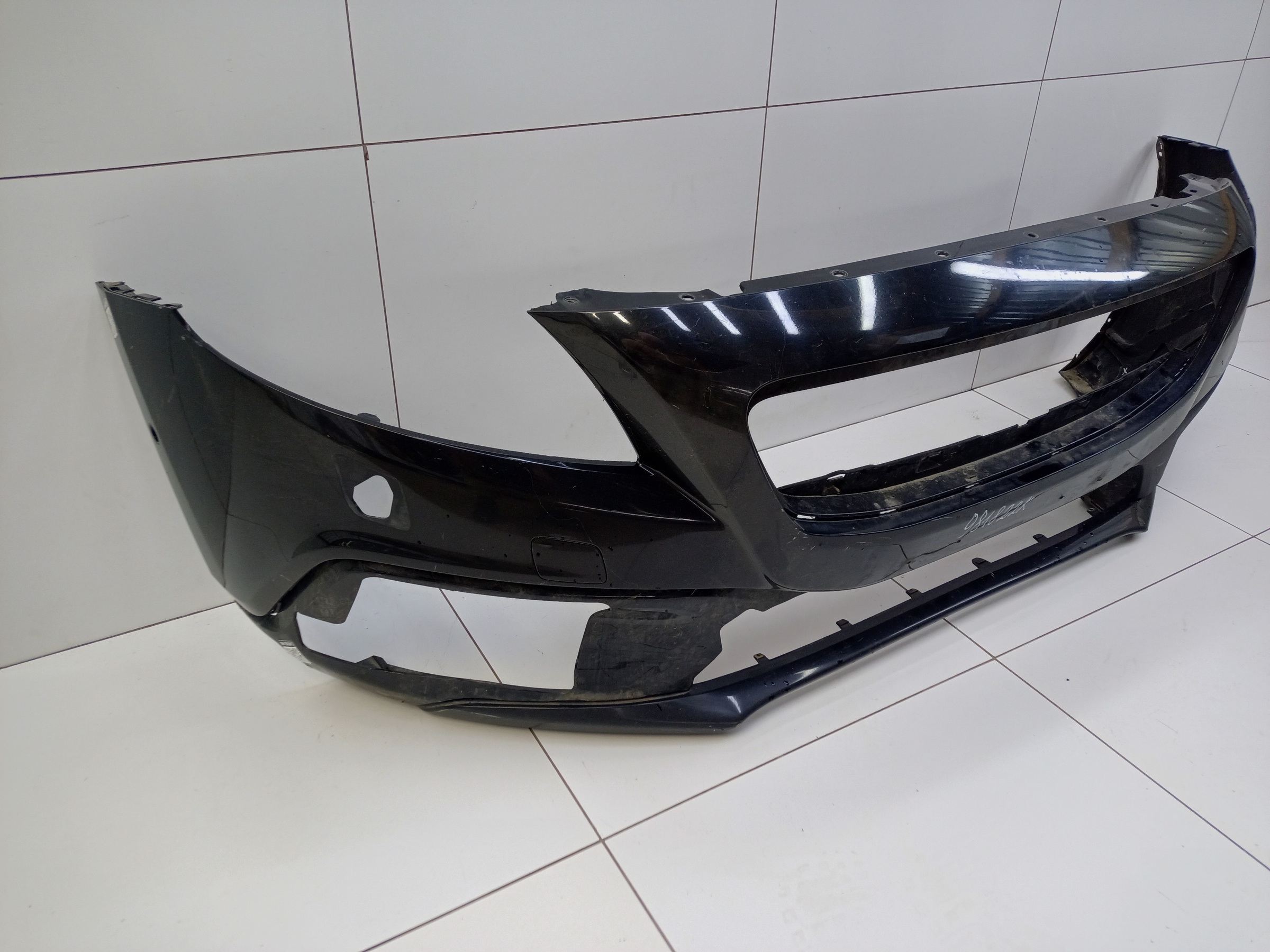Бампер передний Volvo V40 Cross Country