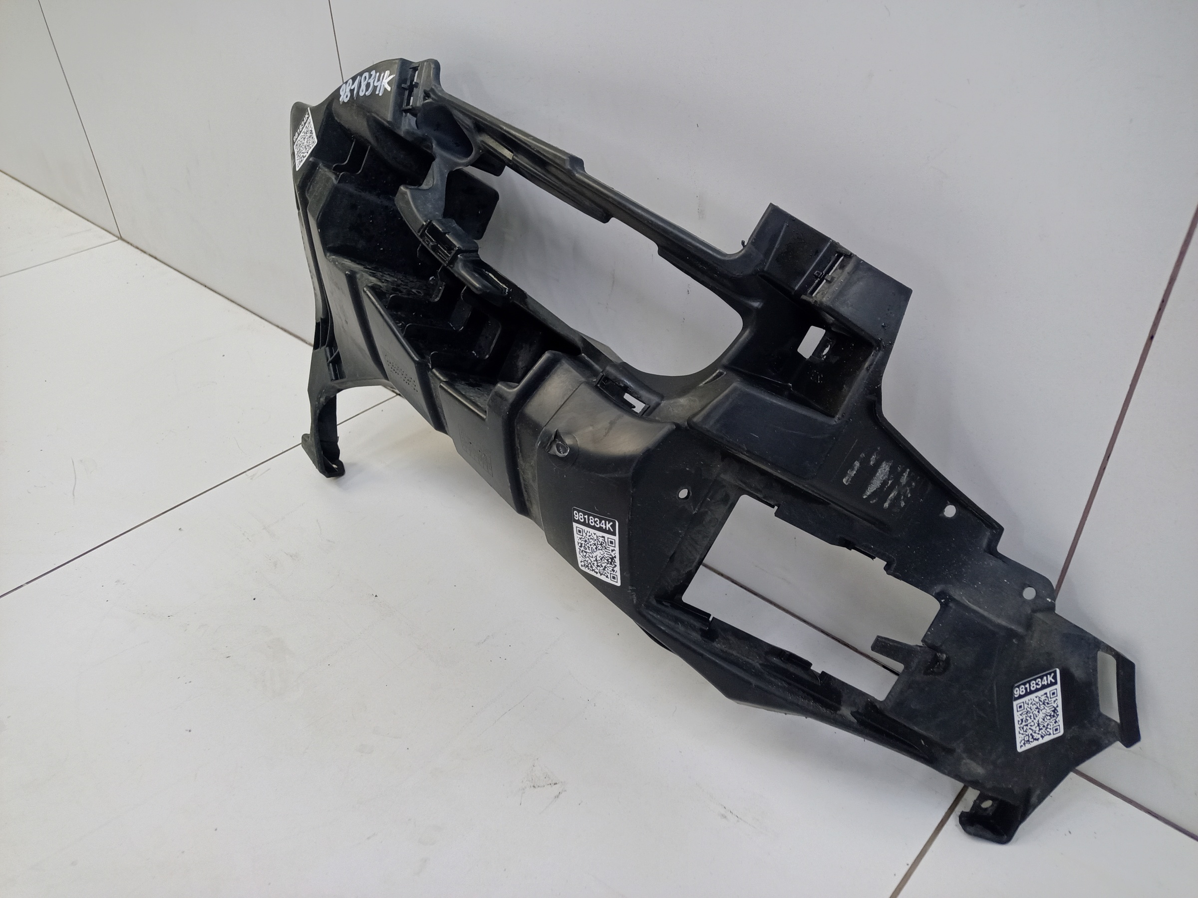 Кронштейн переднего бампера правый BMW X3 G01 M-Paket