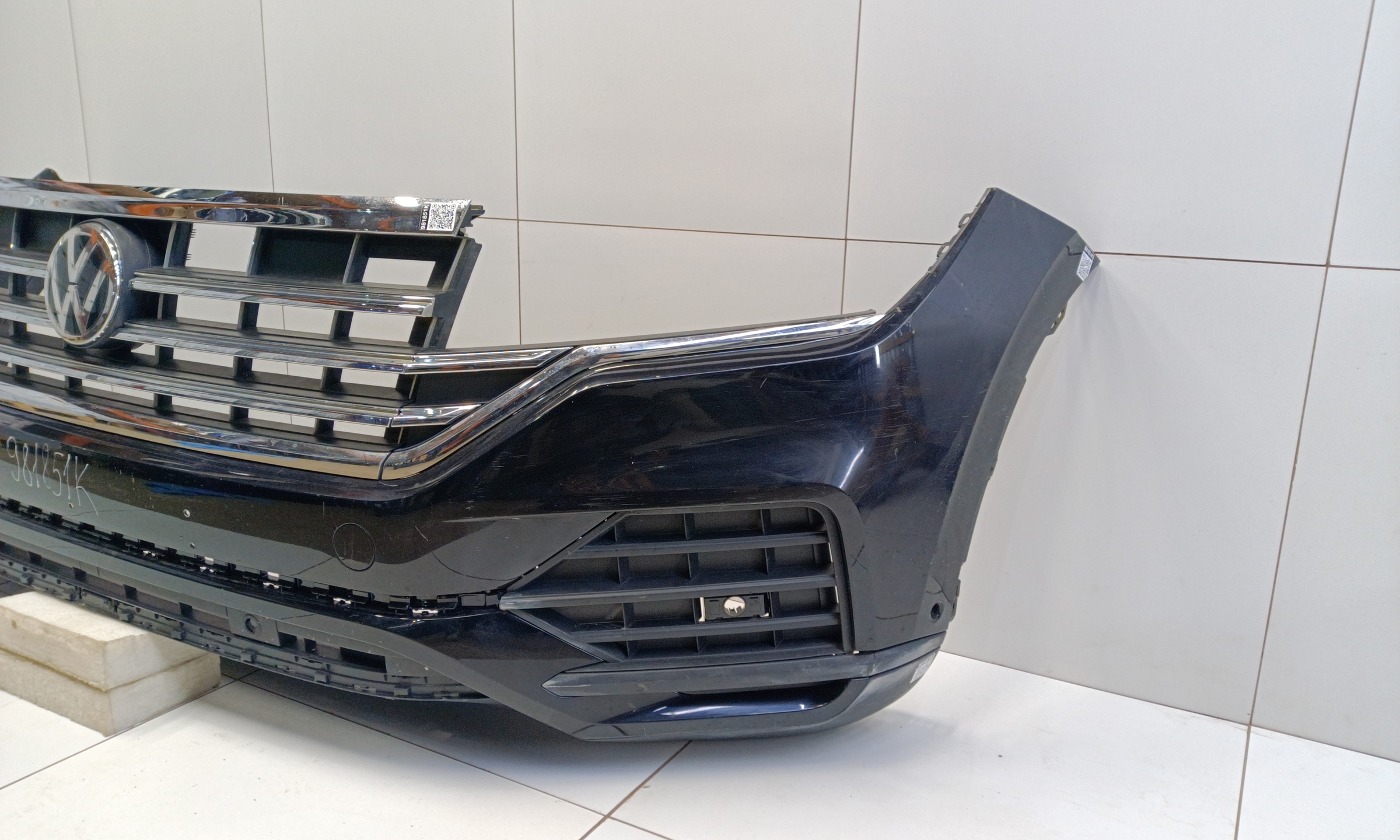 Бампер передний Volkswagen Touareg 3