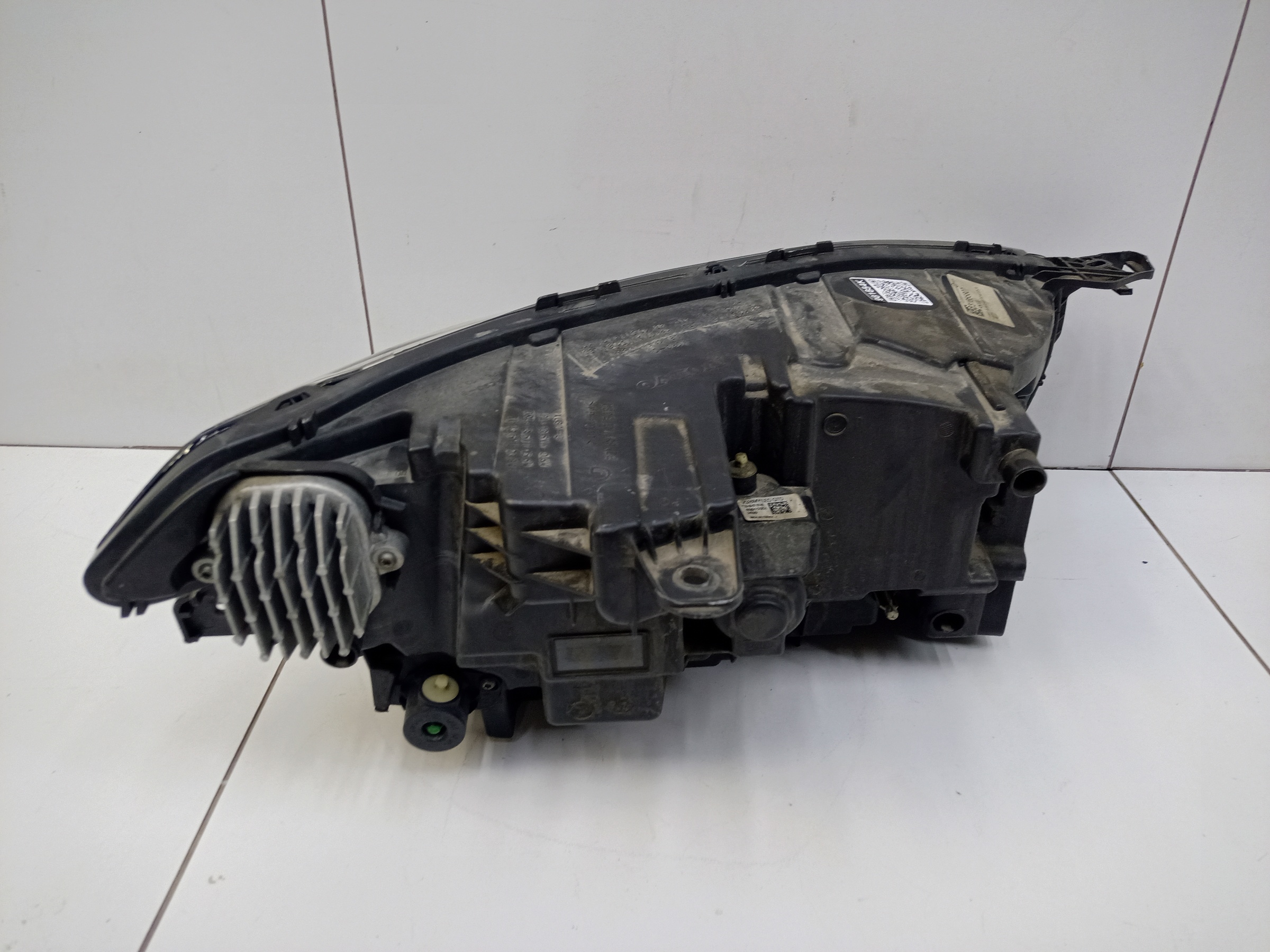 Фара передняя левая Volvo XC90 2 LED