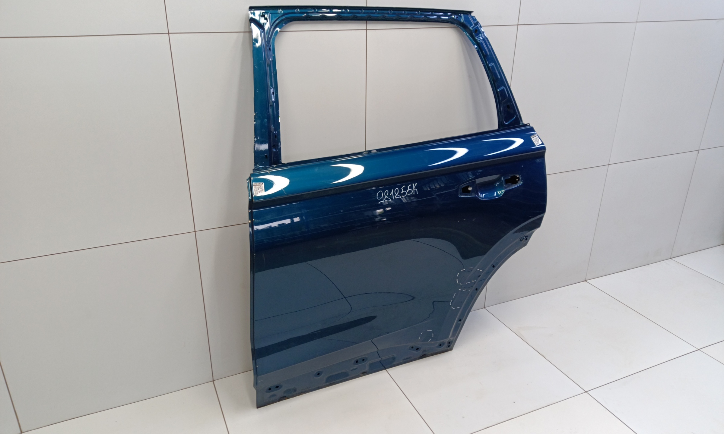 Дверь задняя левая Geely Monjaro
