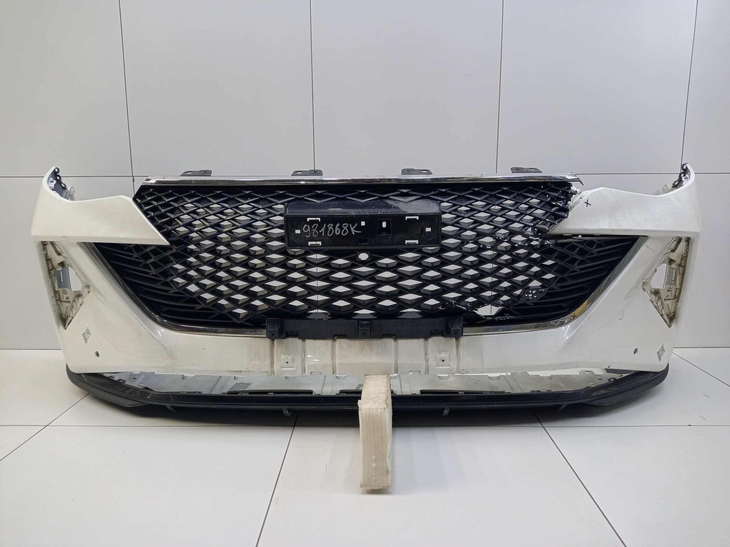 Бампер передний Haval F7 Restail
