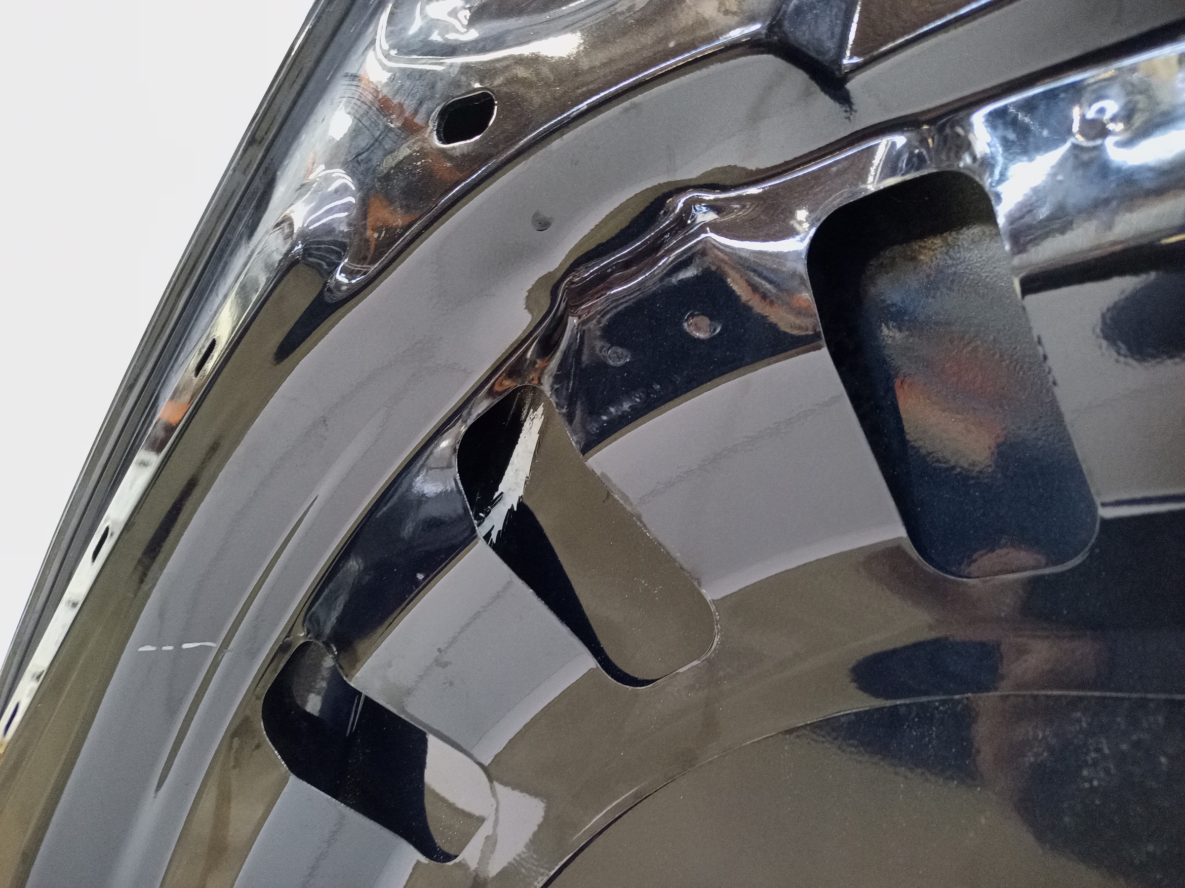 Капот Volkswagen Tiguan 1