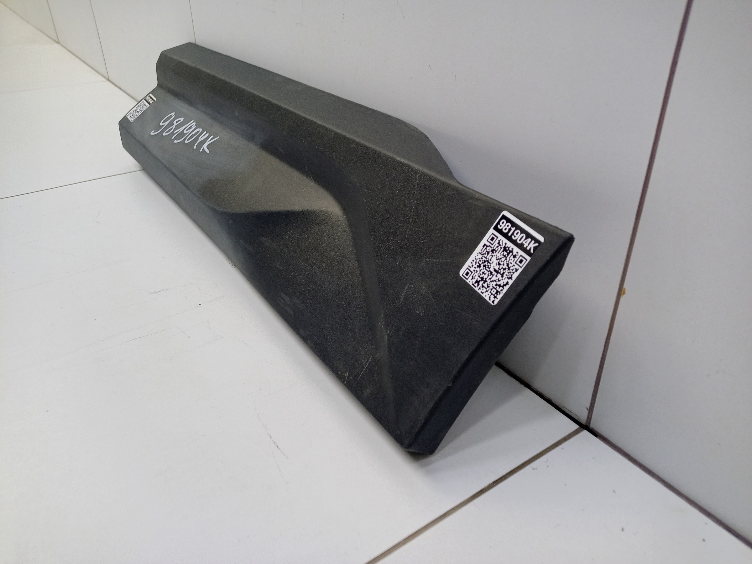 Накладка двери задней левой Geely Coolray