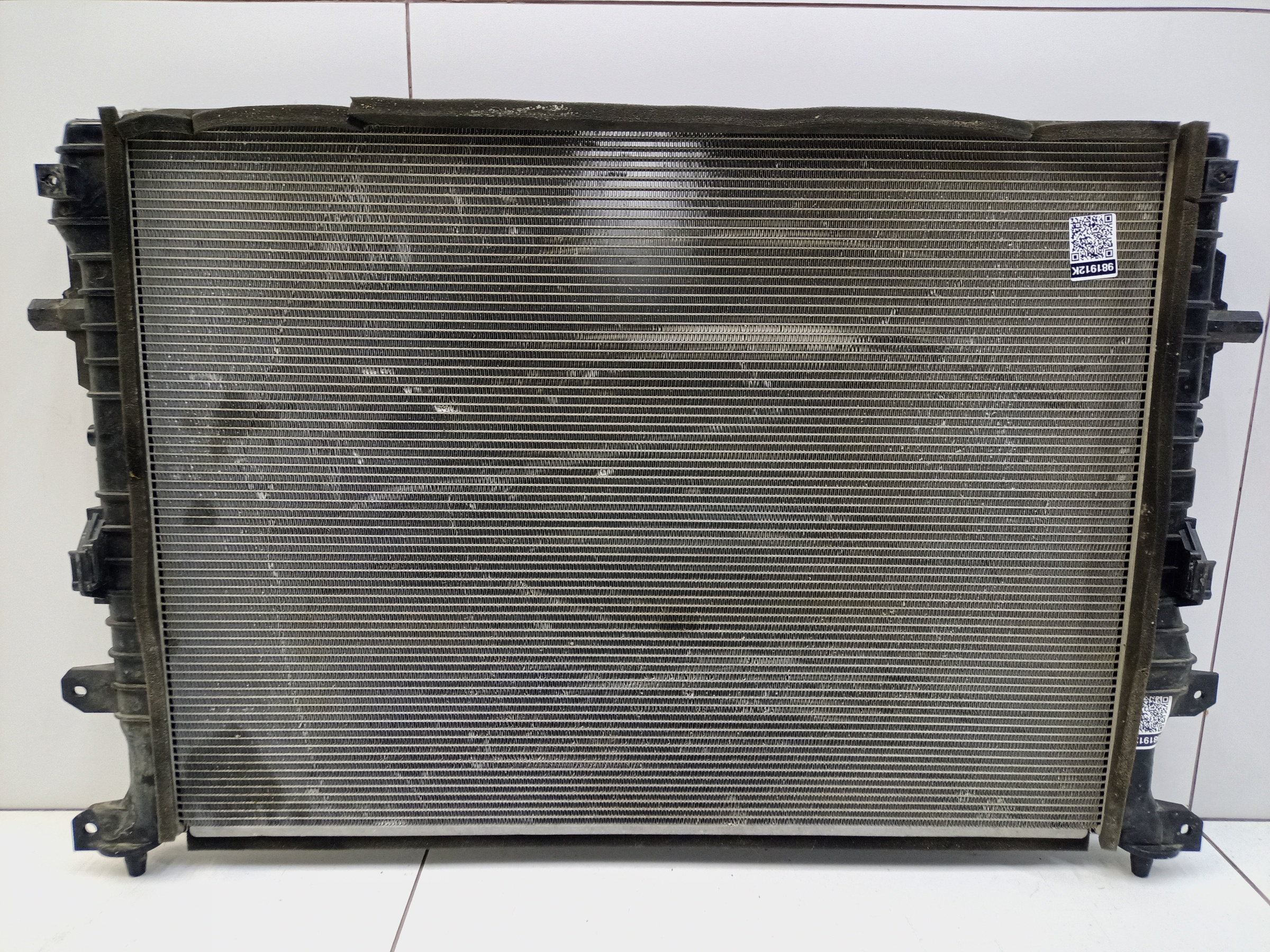 Радиатор охлаждения двигателя Geely Coolray