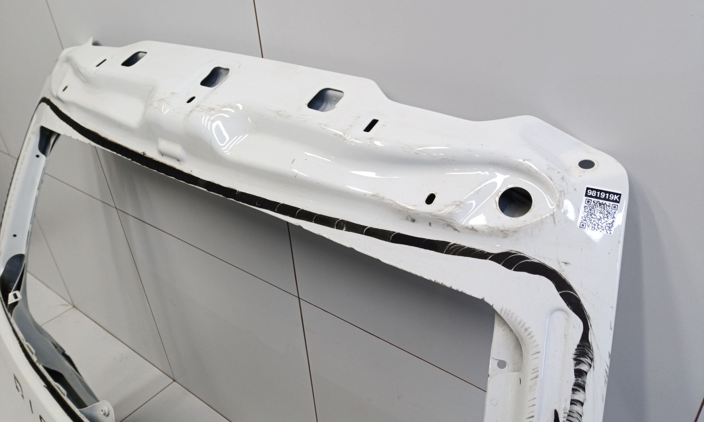 Крышка багажника Land Rover Discovery Sport 1