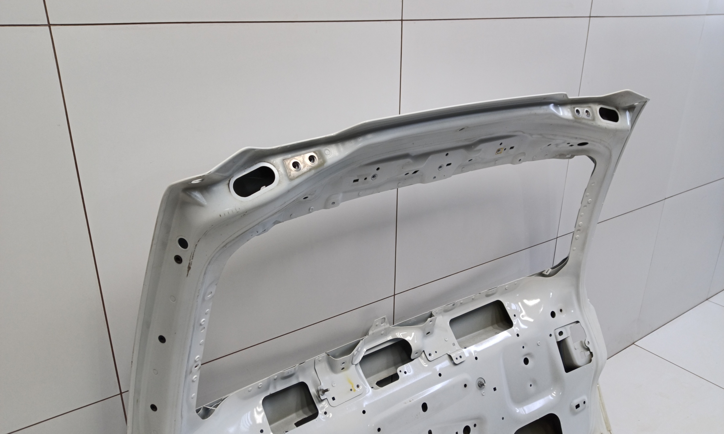 Крышка багажника Land Rover Discovery Sport 1