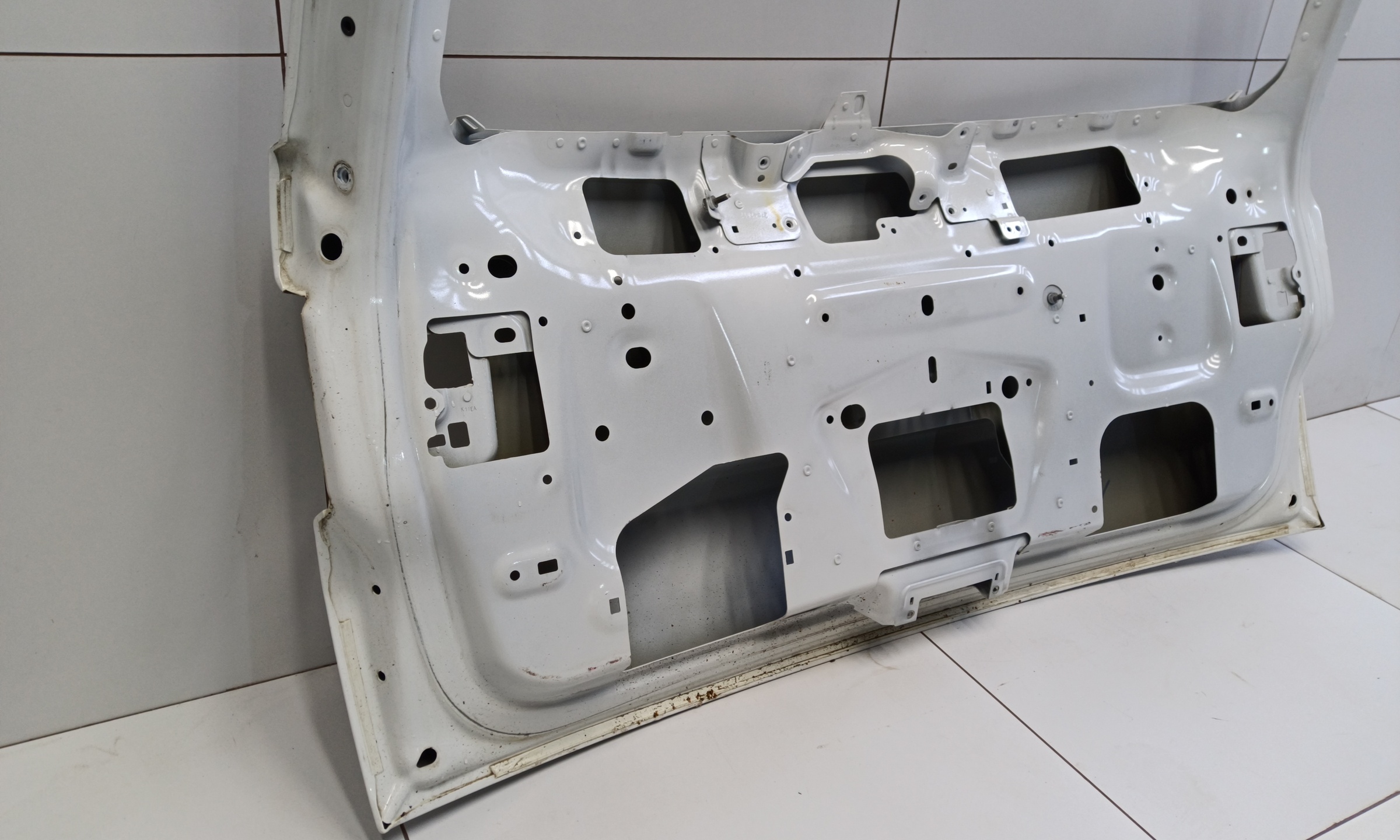 Крышка багажника Land Rover Discovery Sport 1