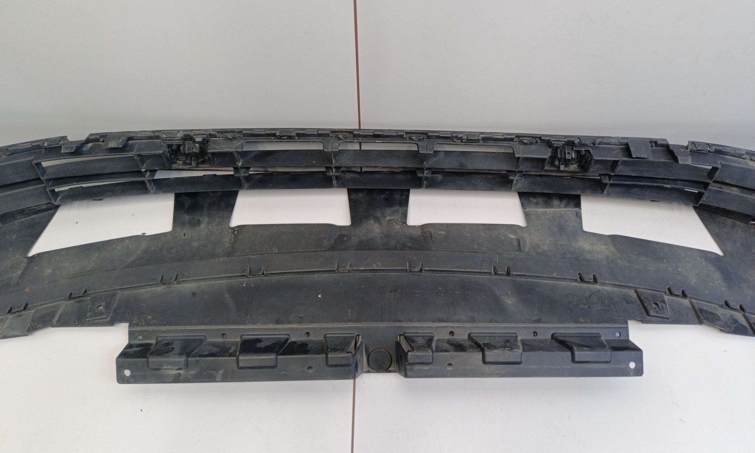 Юбка переднего бампера Volkswagen Tiguan 2 Restail