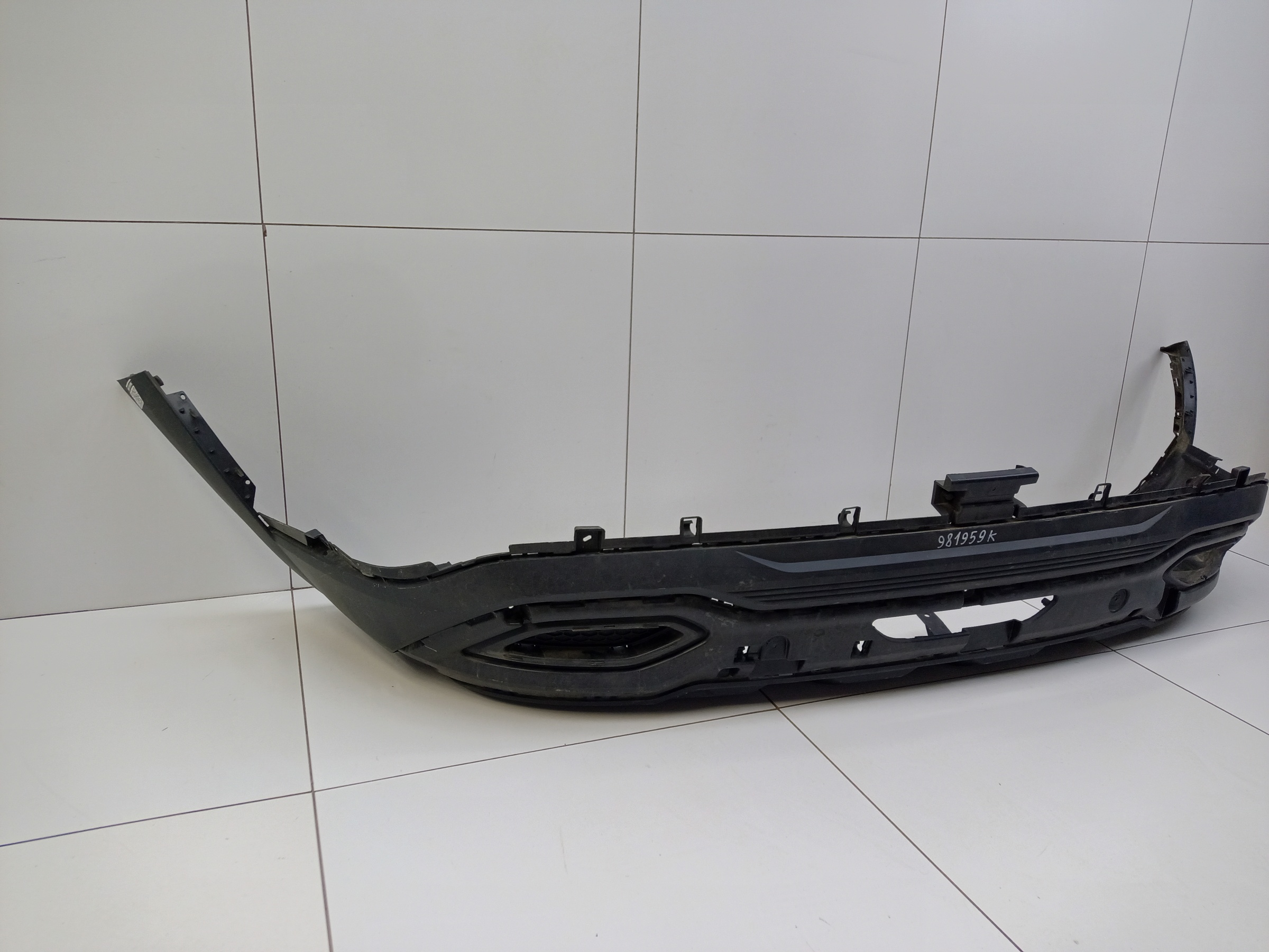 Юбка заднего бампера Lada Vesta SW Cross Restail
