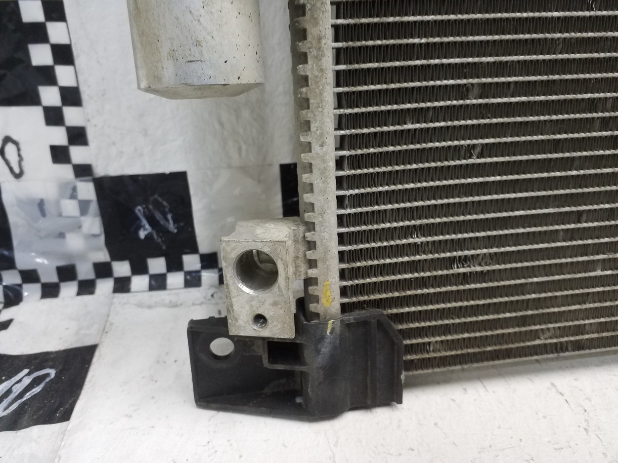 Радиатор кондиционера Mitsubishi L200 5