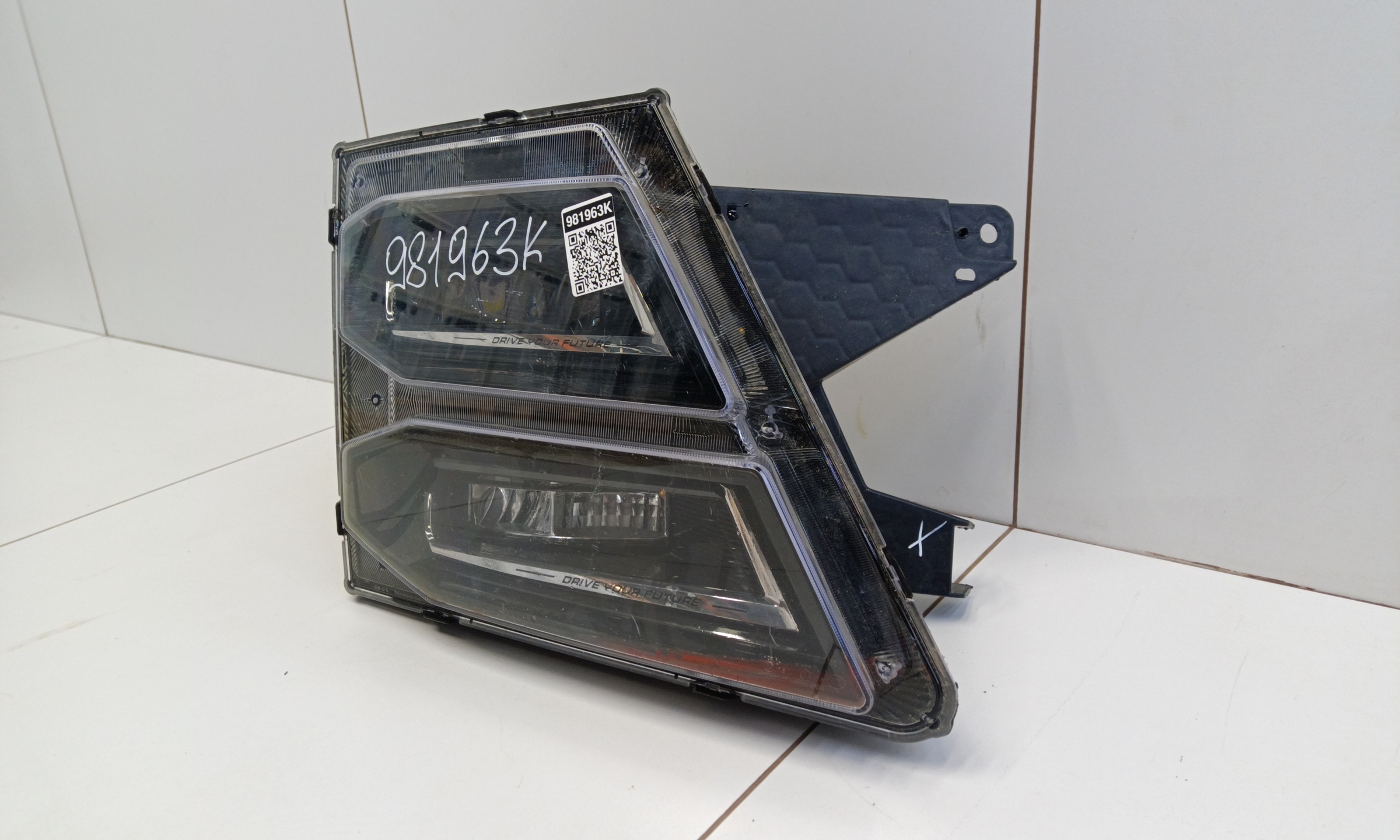 Фара передняя правая Jetour Dashing LED