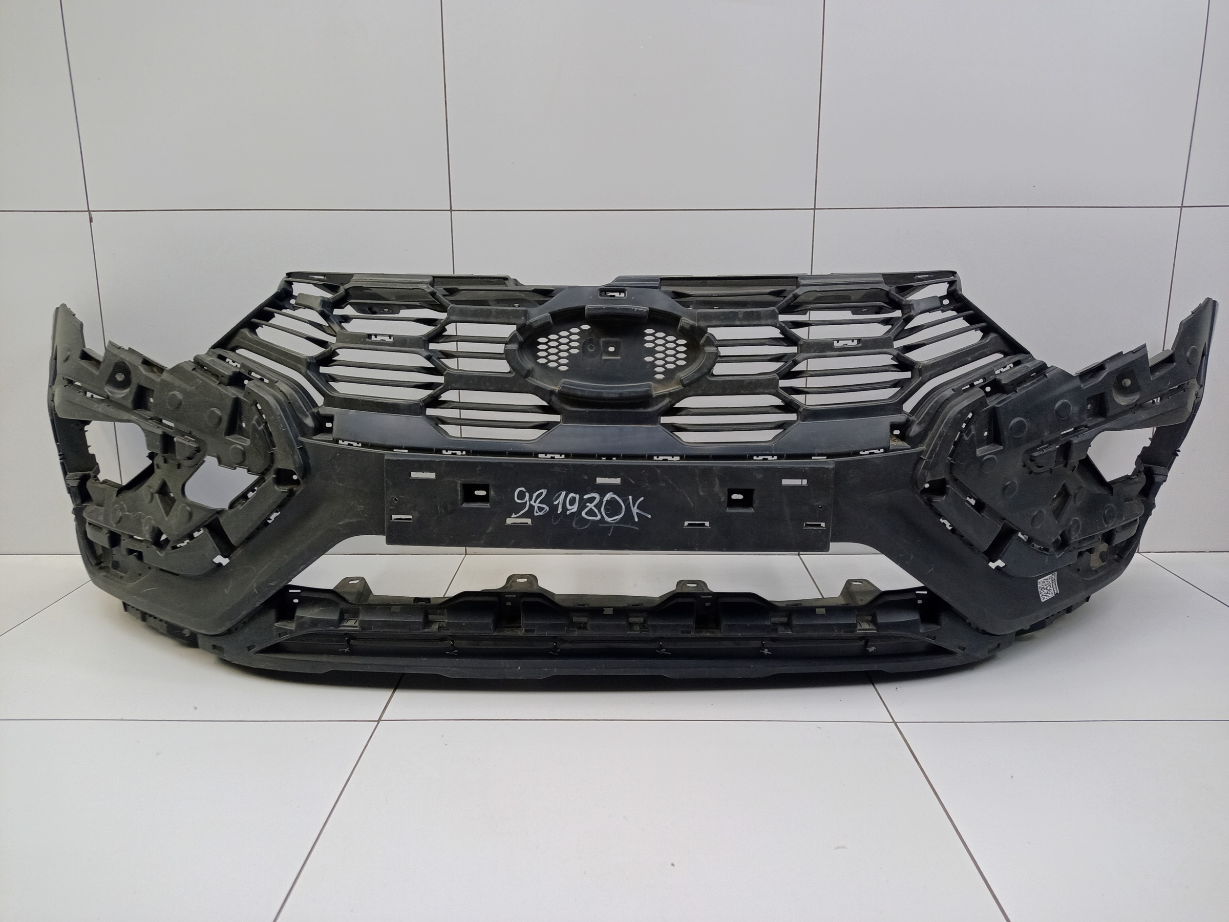 Бампер передний Lada Vesta 1 Cross Restail