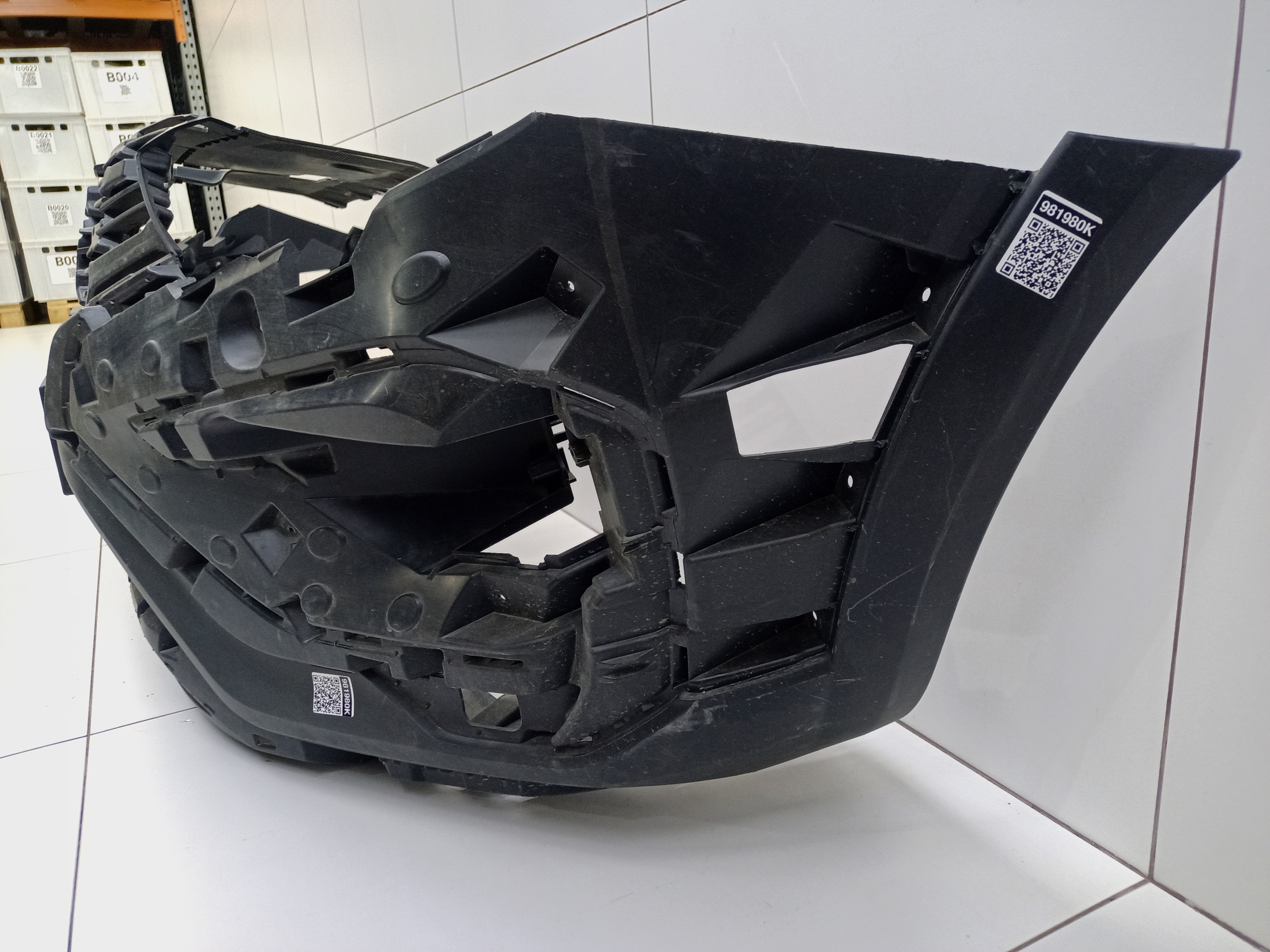Бампер передний Lada Vesta 1 Cross Restail