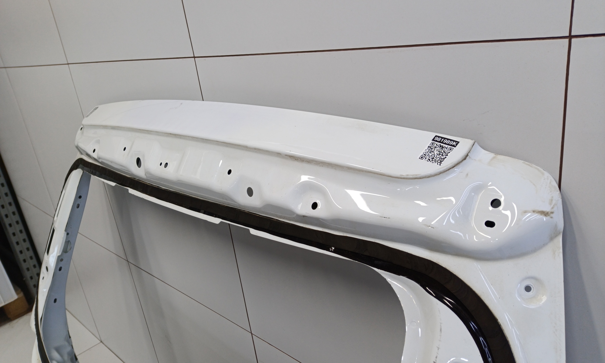 Крышка багажника Geely Atlas Pro