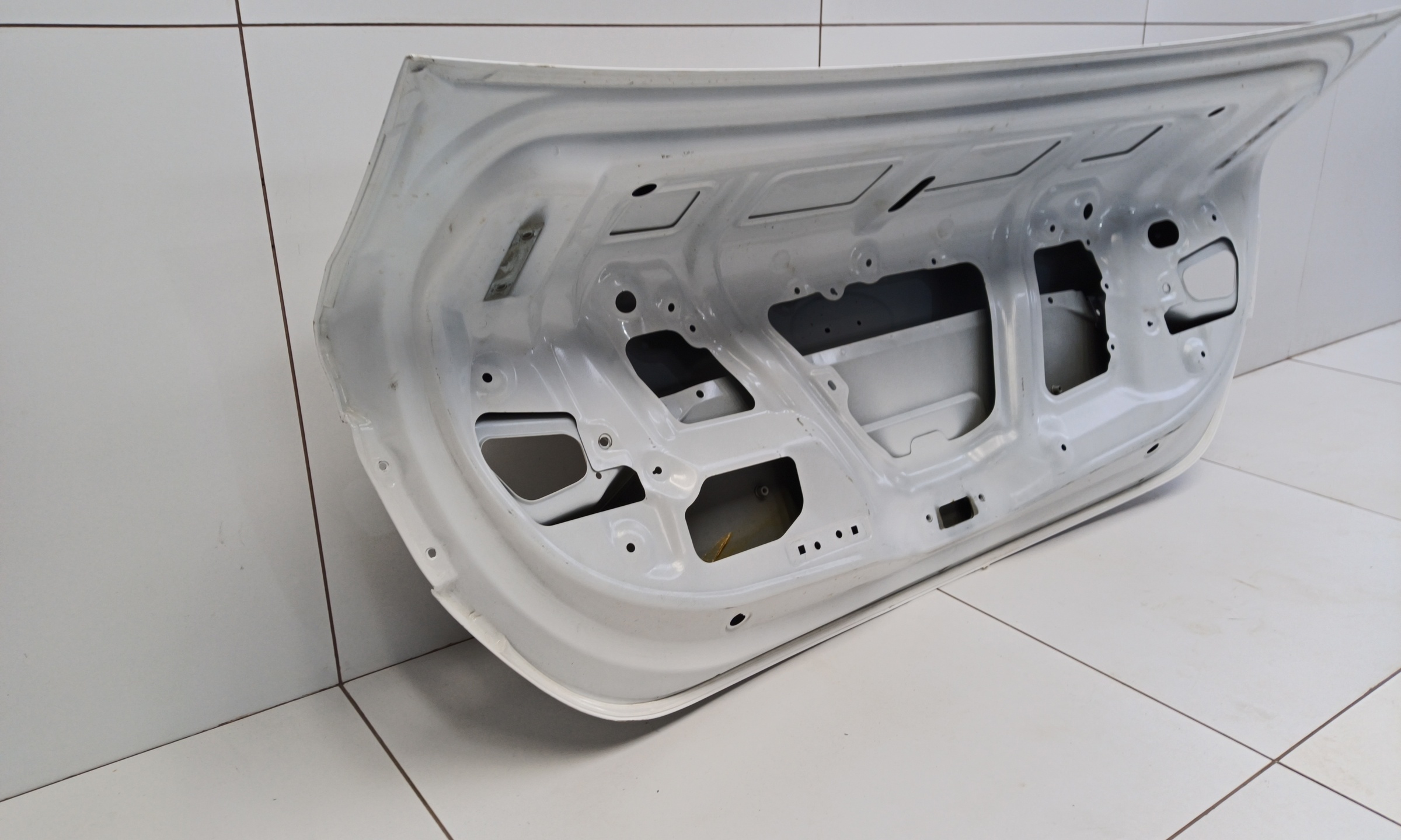 Крышка багажника Hyundai Solaris 2 Sedan