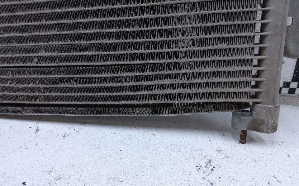 Радиатор кондиционера DAF XF 105