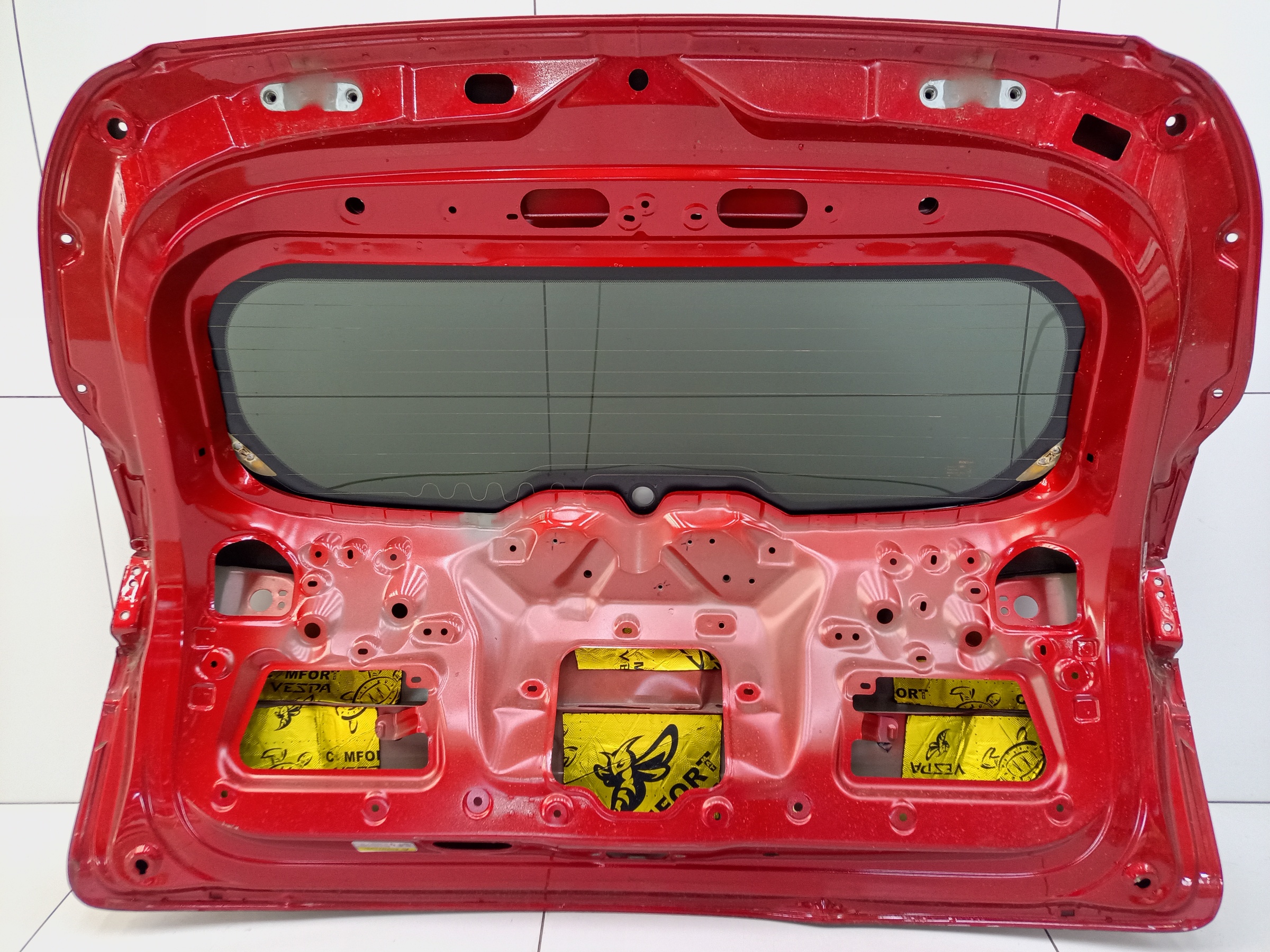 Стекло крышки багажника Haval Jolion