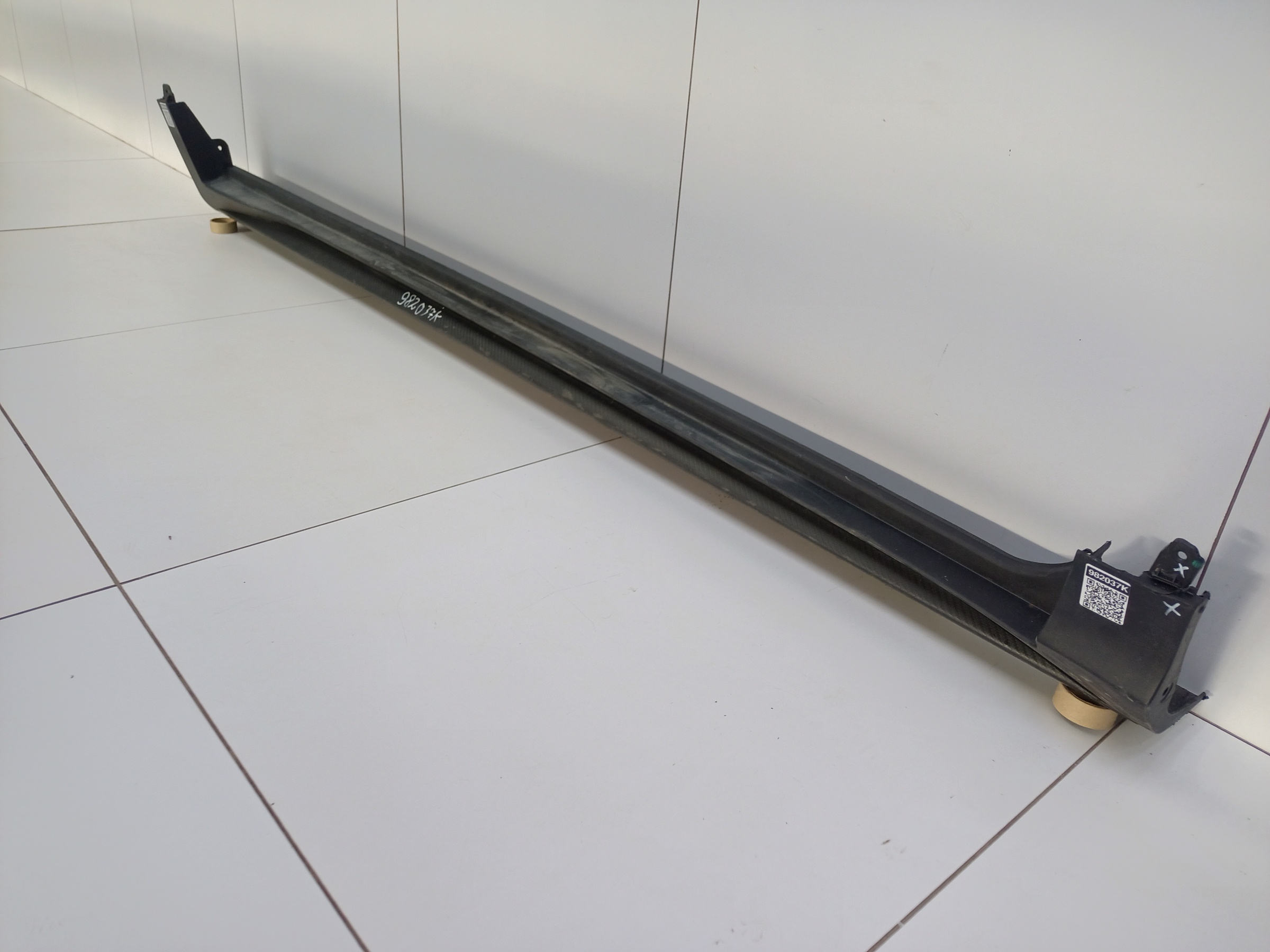 Накладка порога правого Geely Coolray