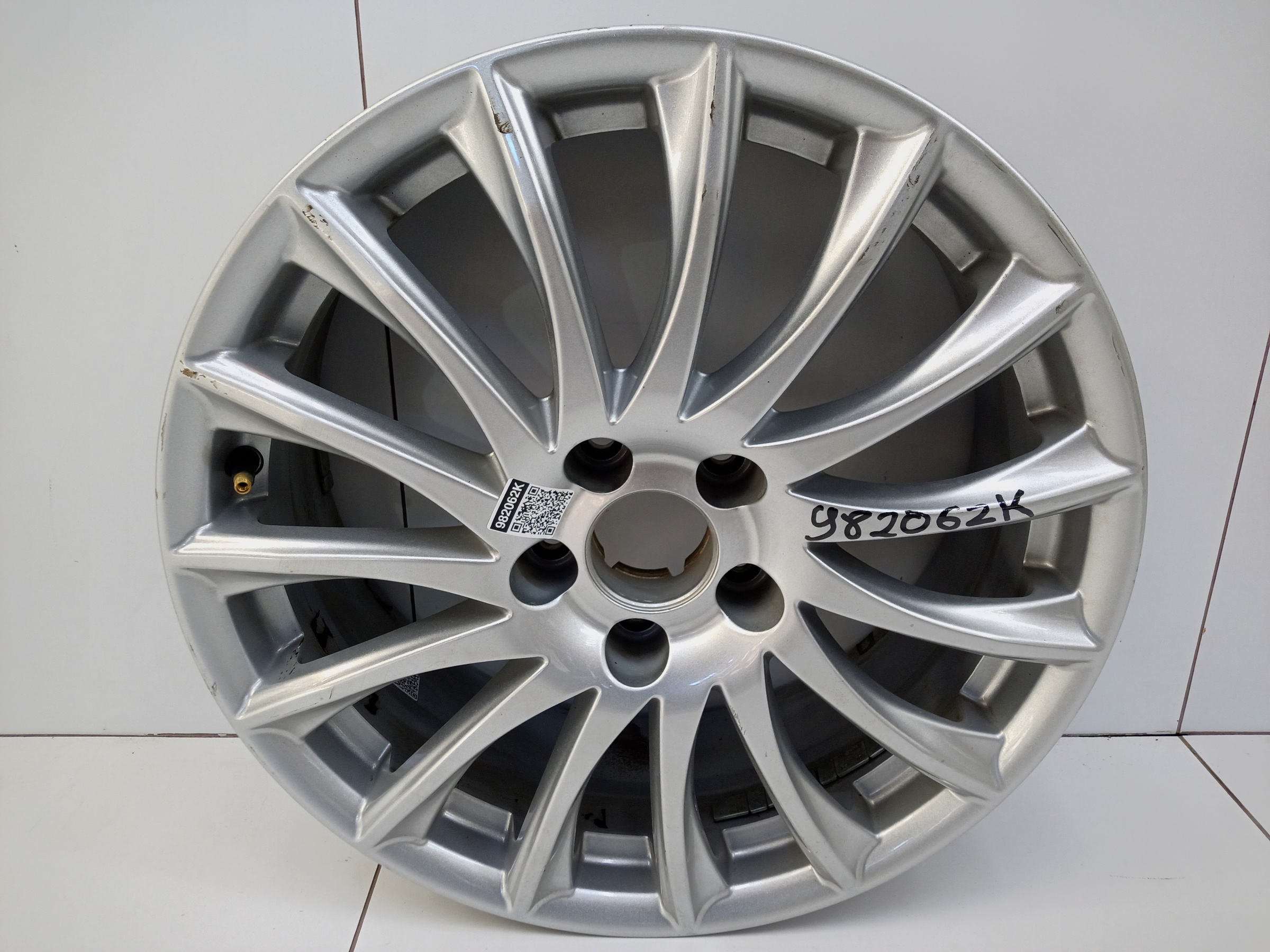Диск колеса литой Haval Jolion R18 серебристый