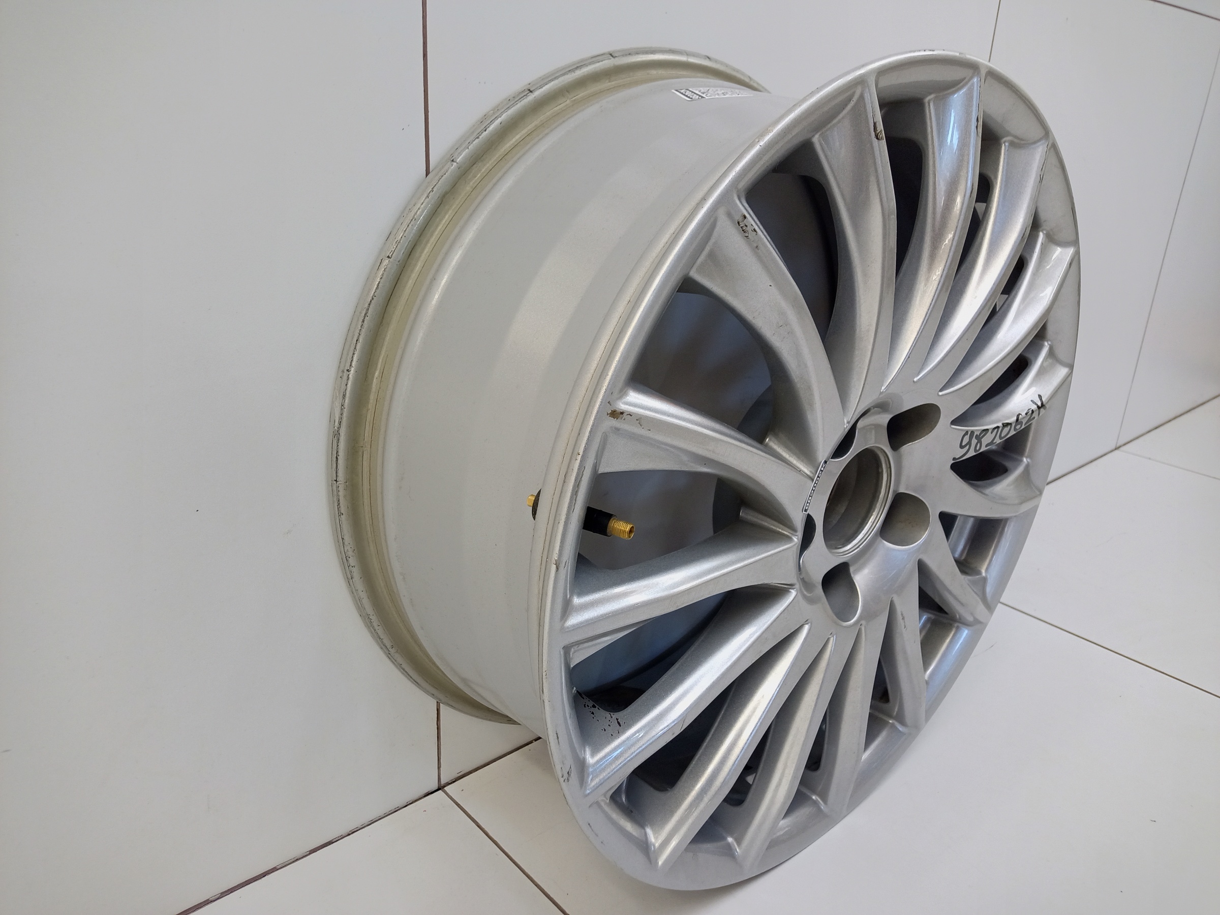 Диск колеса литой Haval Jolion R18 серебристый
