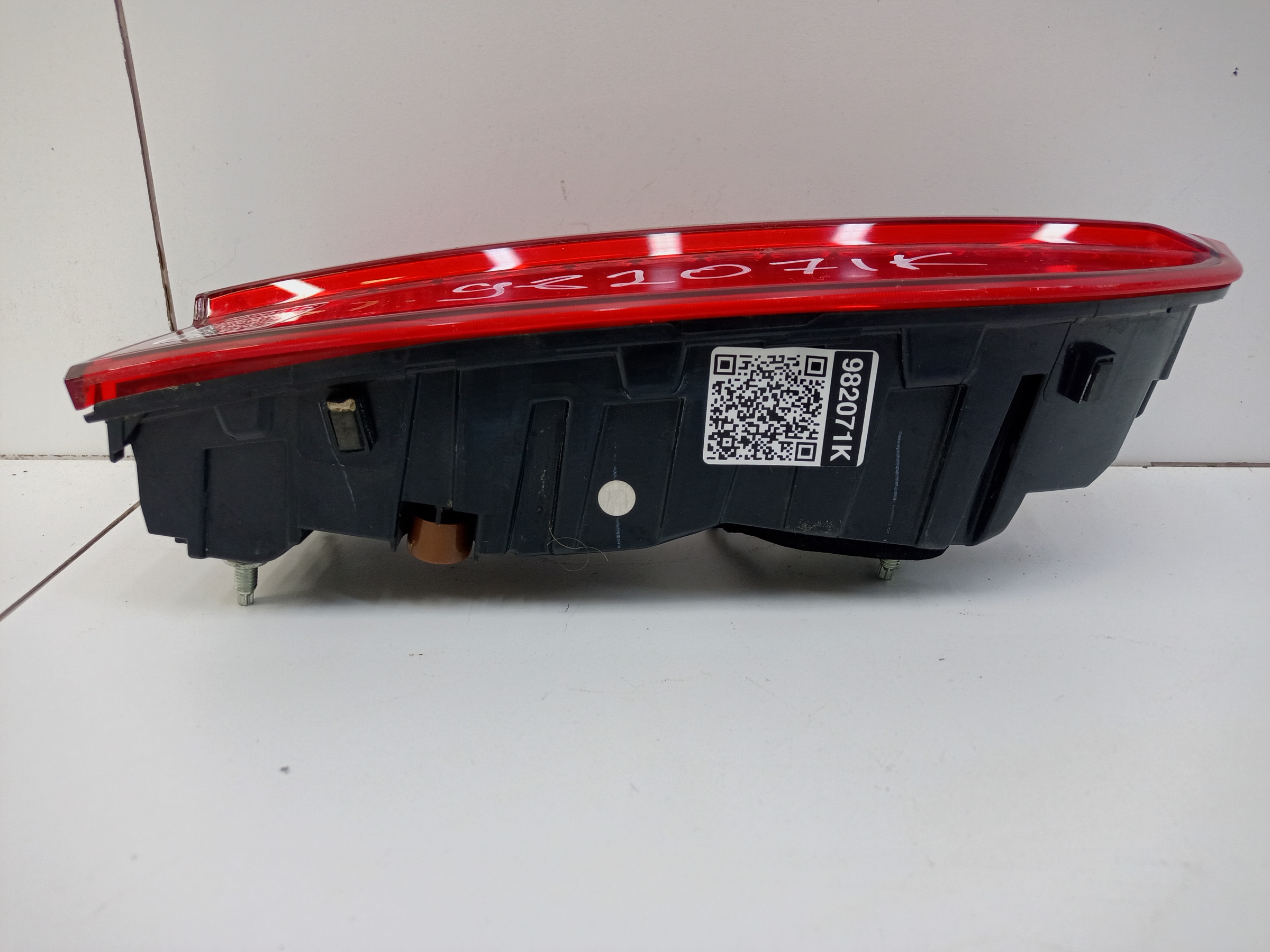Фонарь задний левый внутренний Haval Jolion LED