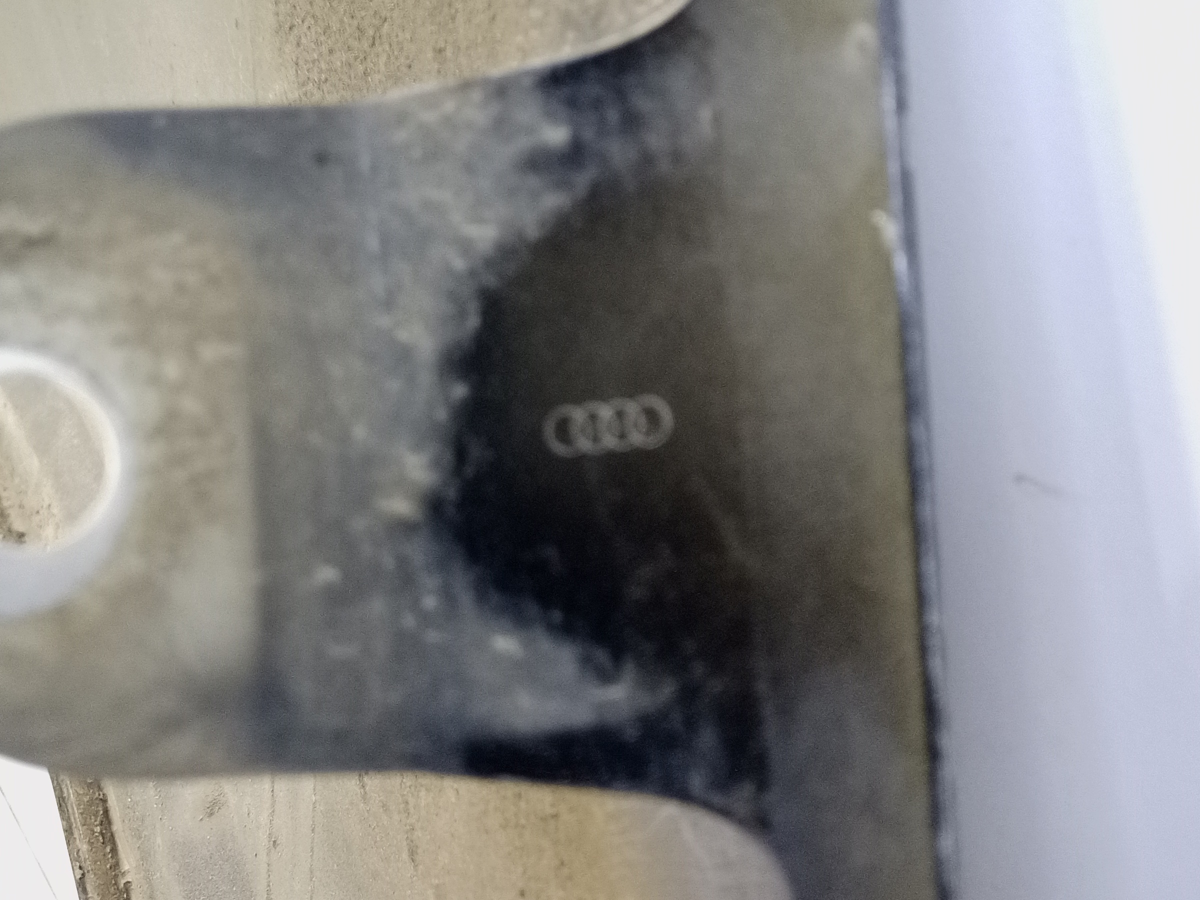 Крыло переднее правое Audi Q7 2