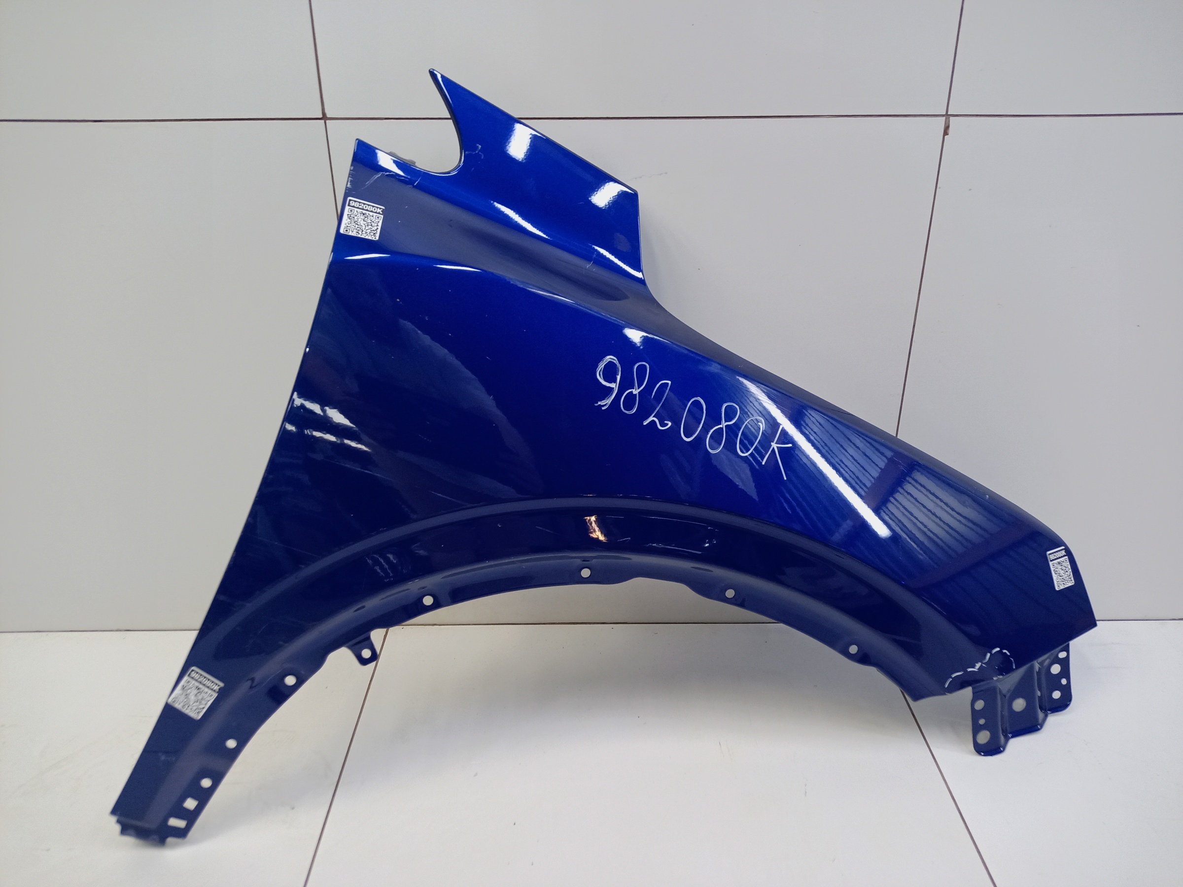 Крыло переднее правое Geely Coolray