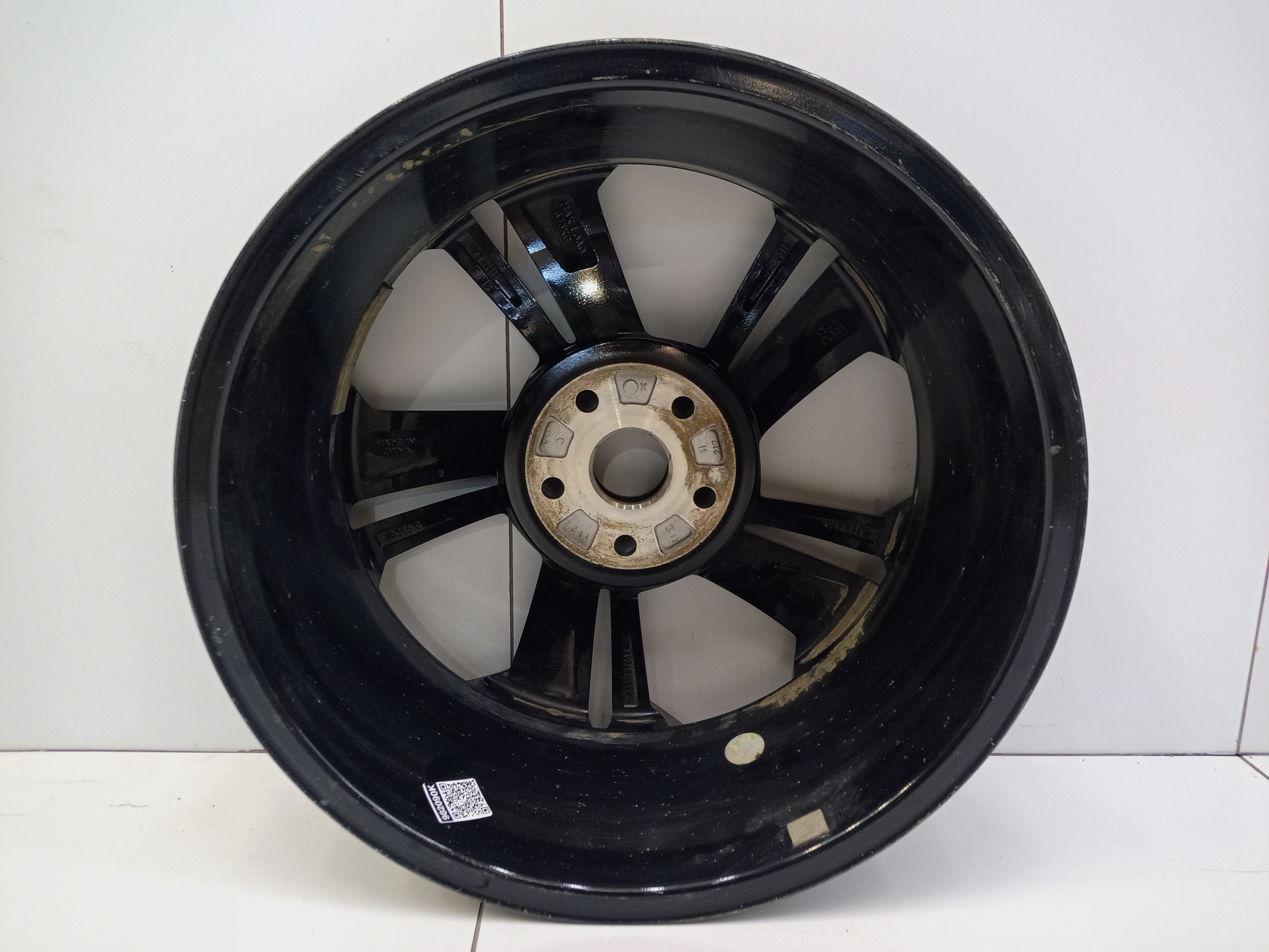 Диск колеса литой Geely Coolray Restail R18