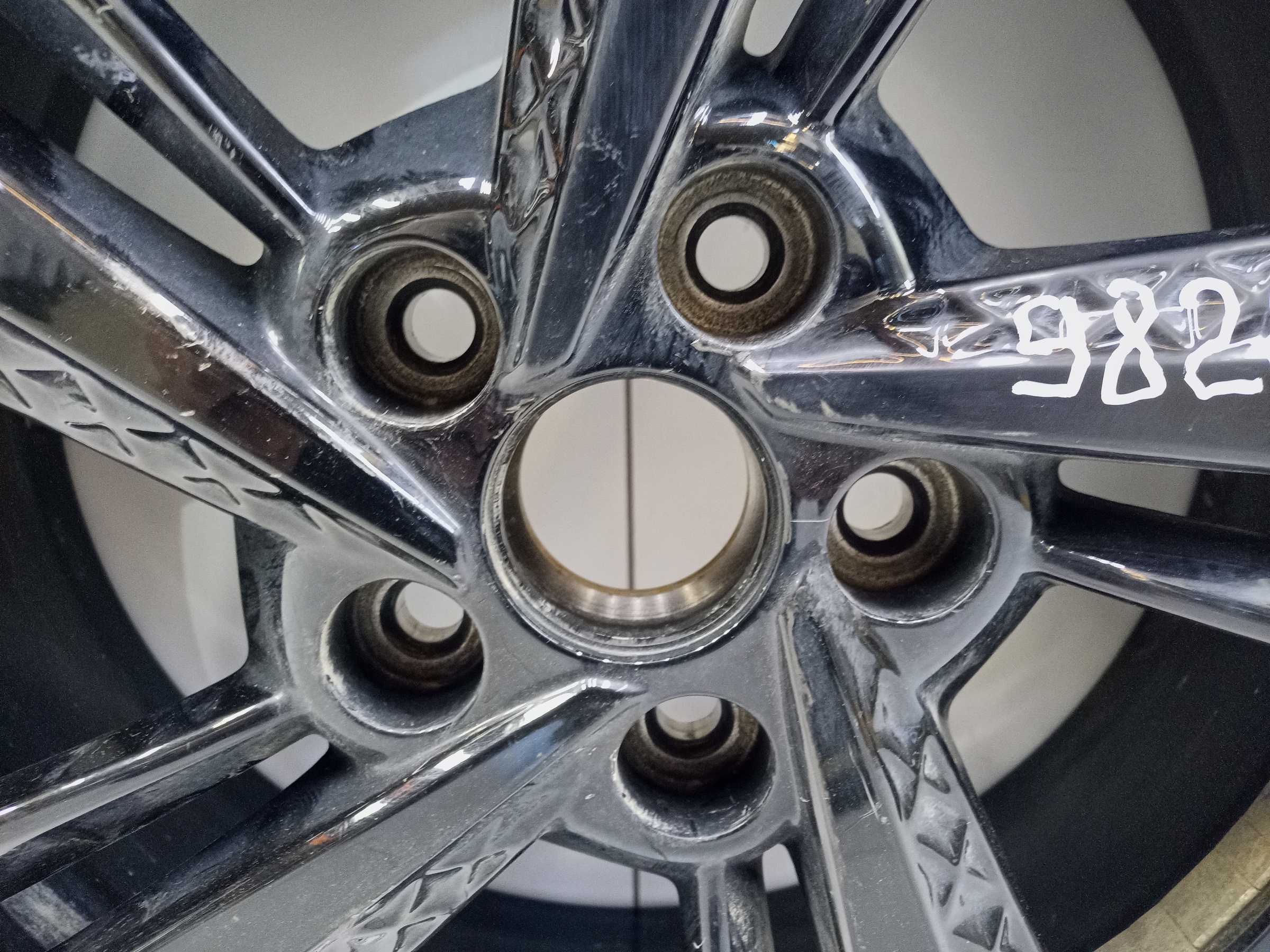 Диск колеса литой Geely Coolray Restail R18