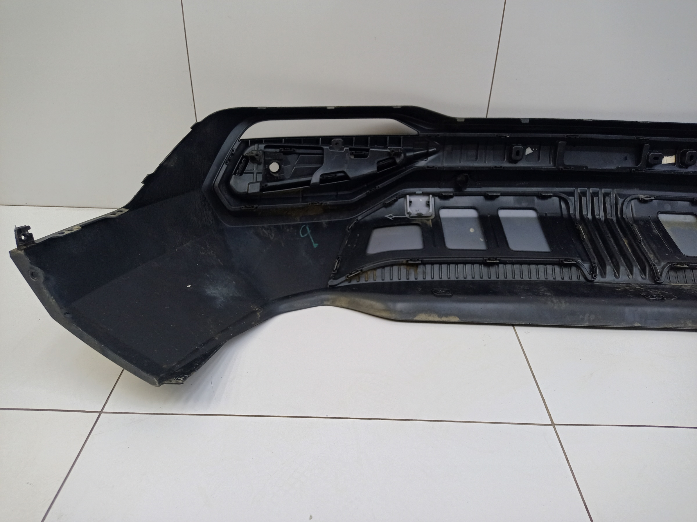 Юбка заднего бампера Geely Atlas 2