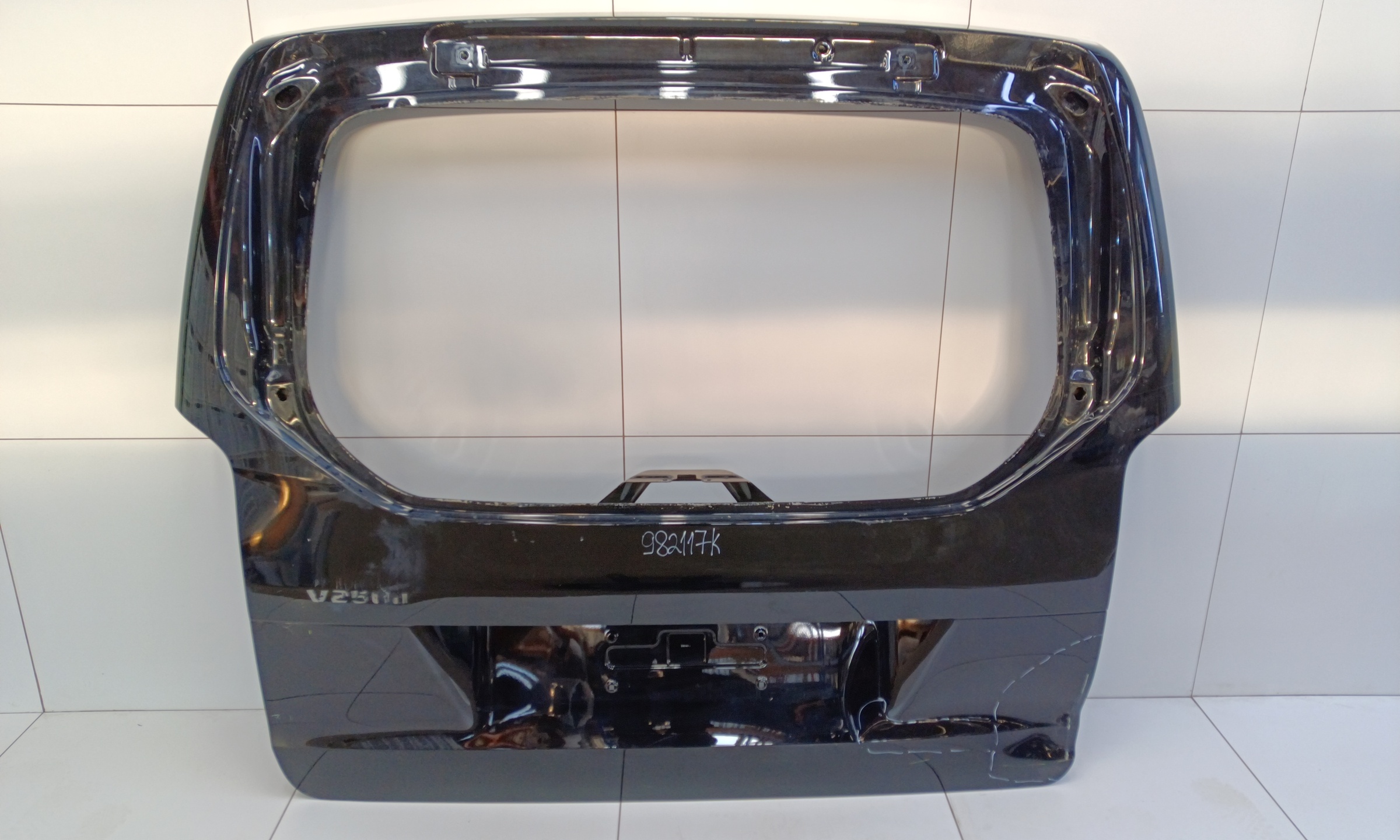Крышка багажника Mercedes Benz V-klasse W447