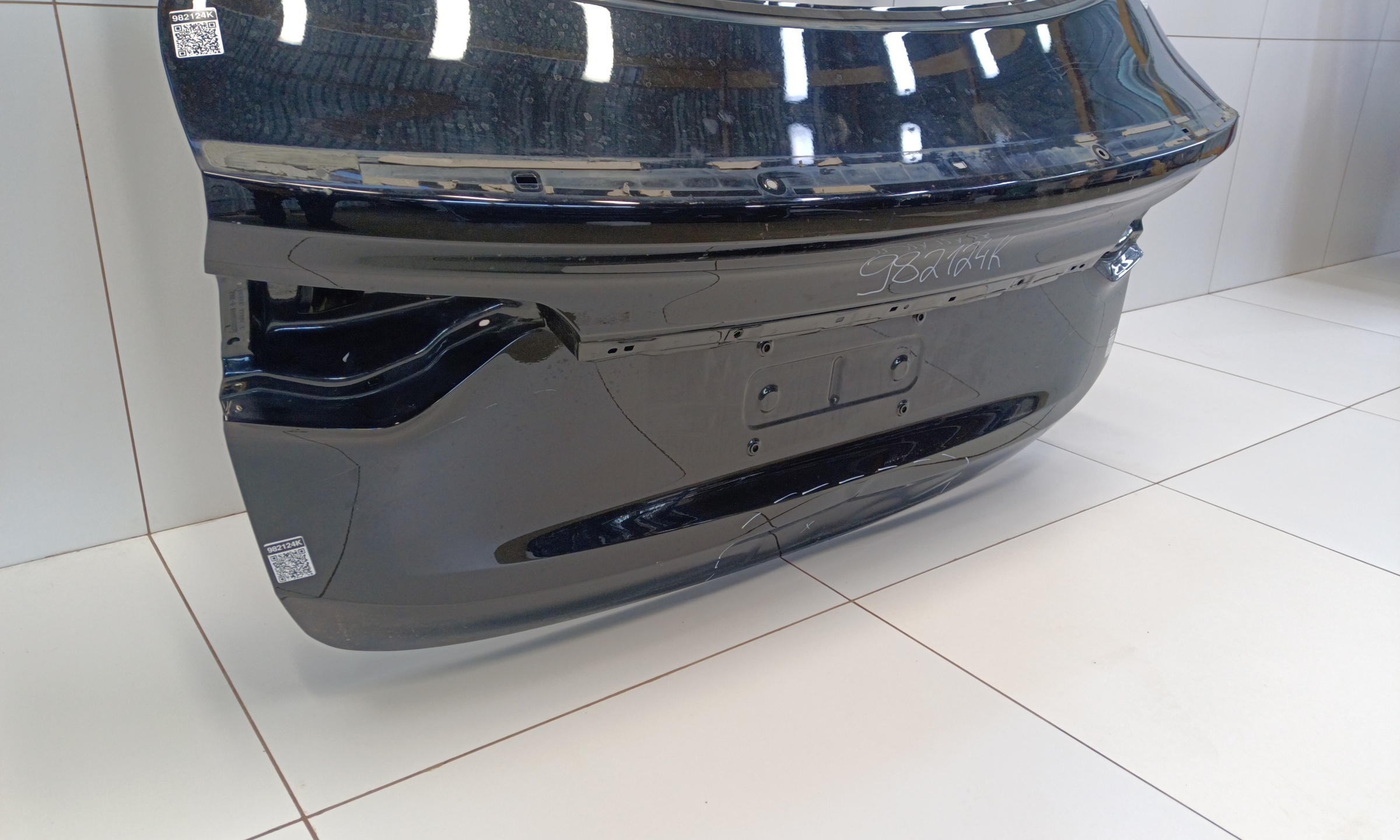 Крышка багажника Geely Tugella