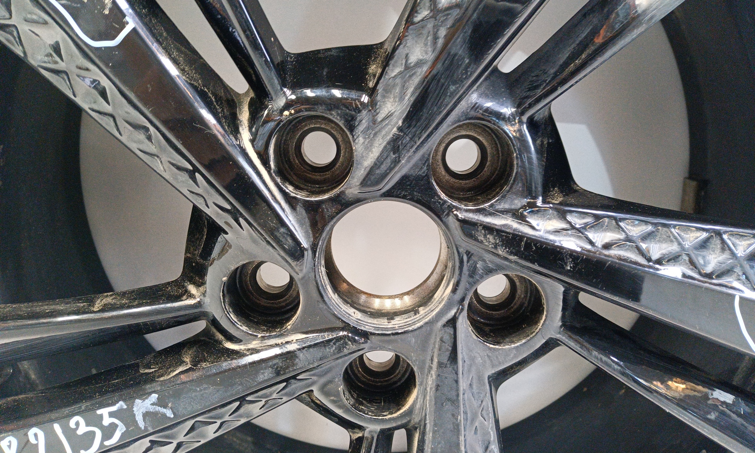 Диск колеса литой Geely Coolray Restail R18