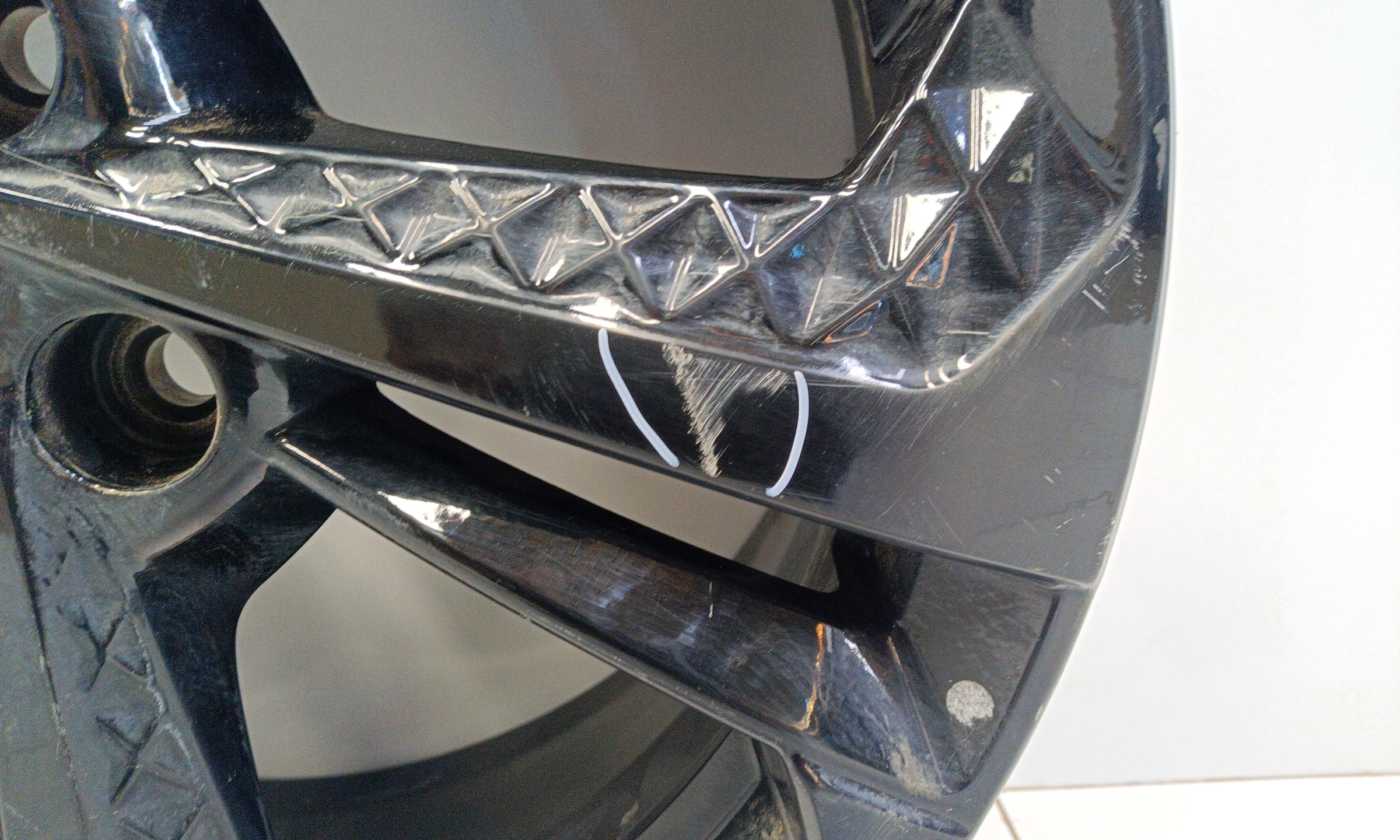 Диск колеса литой Geely Coolray Restail R18