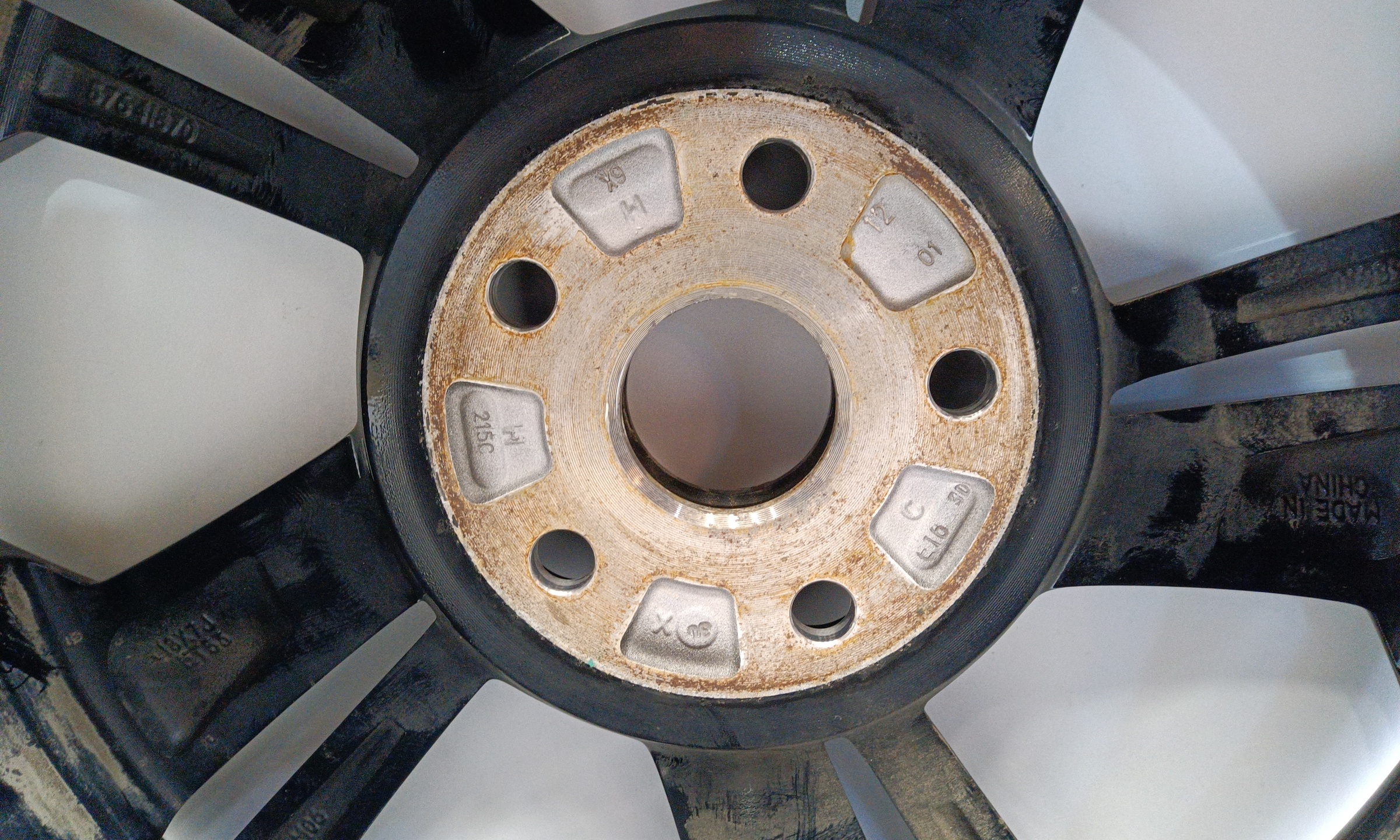 Диск колеса литой Geely Coolray Restail R18