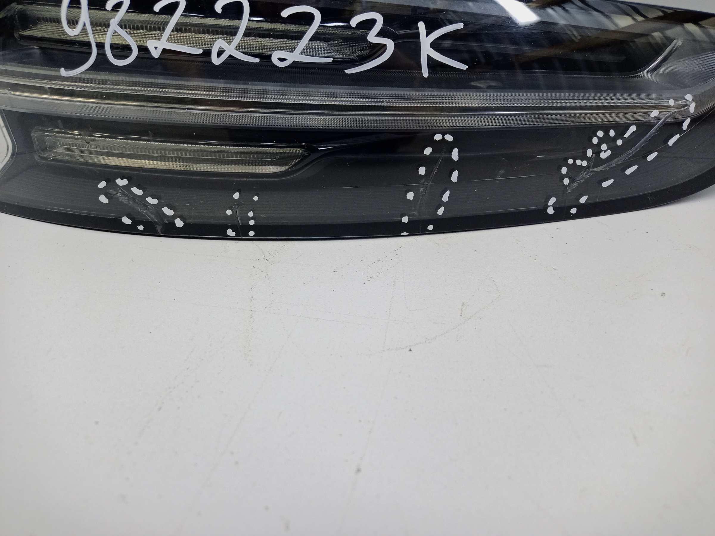 Фонарь задний правый внешний Porsche Cayenne 3 LED