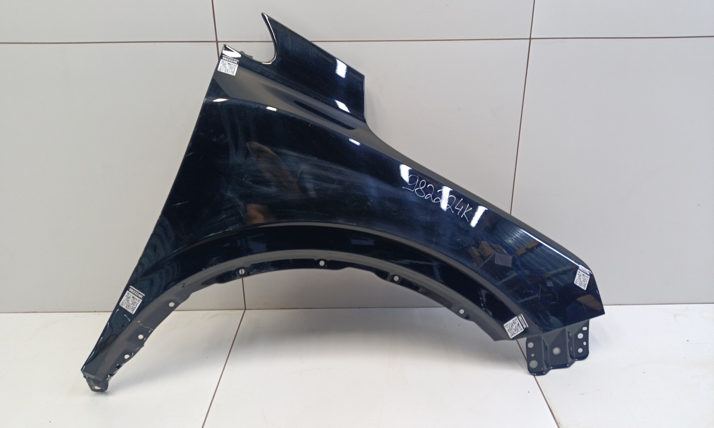 Крыло переднее правое Geely Coolray