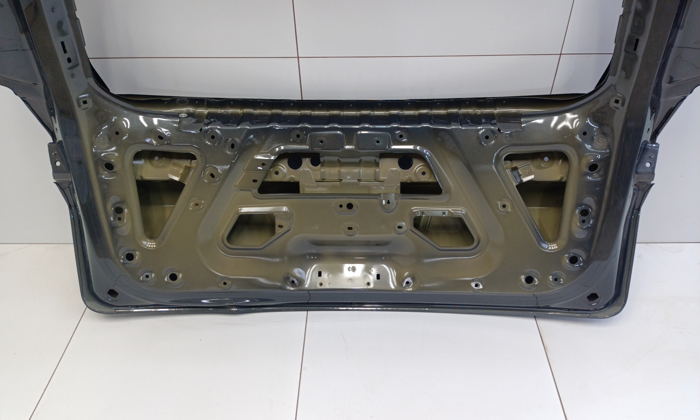 Крышка багажника Lixiang L7