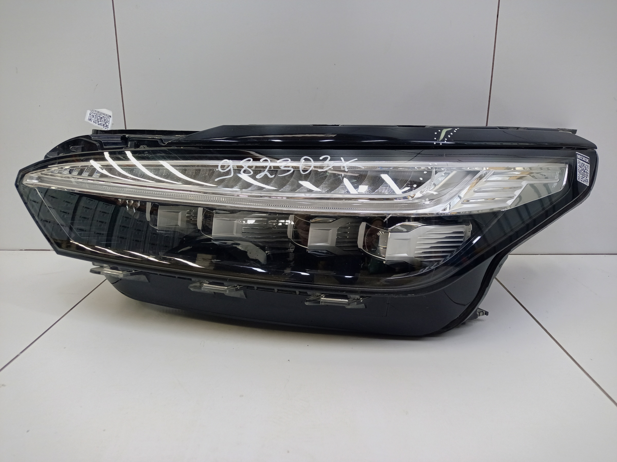 Фара передняя левая Exeed VX LED