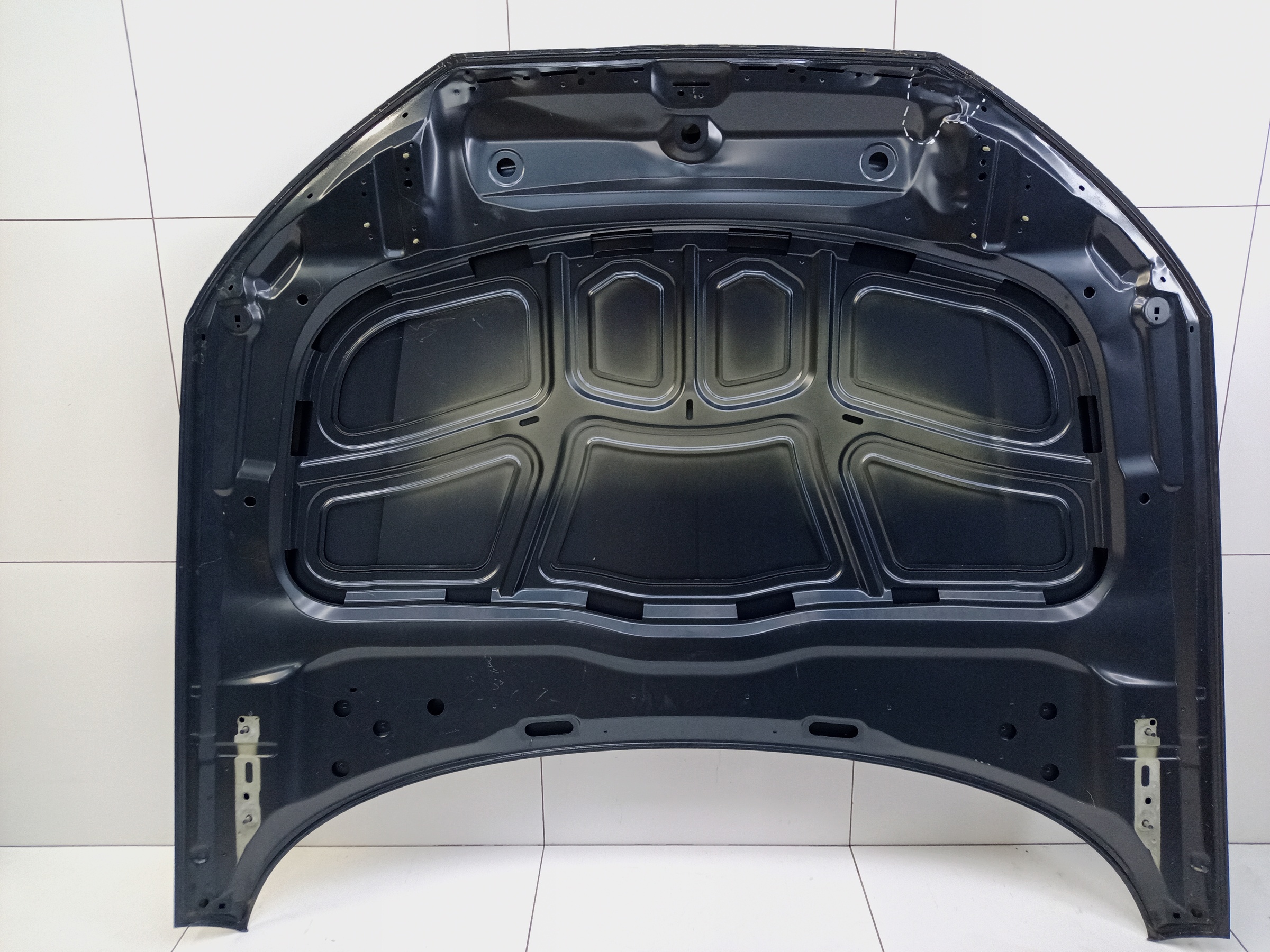 Капот Audi A4 B9