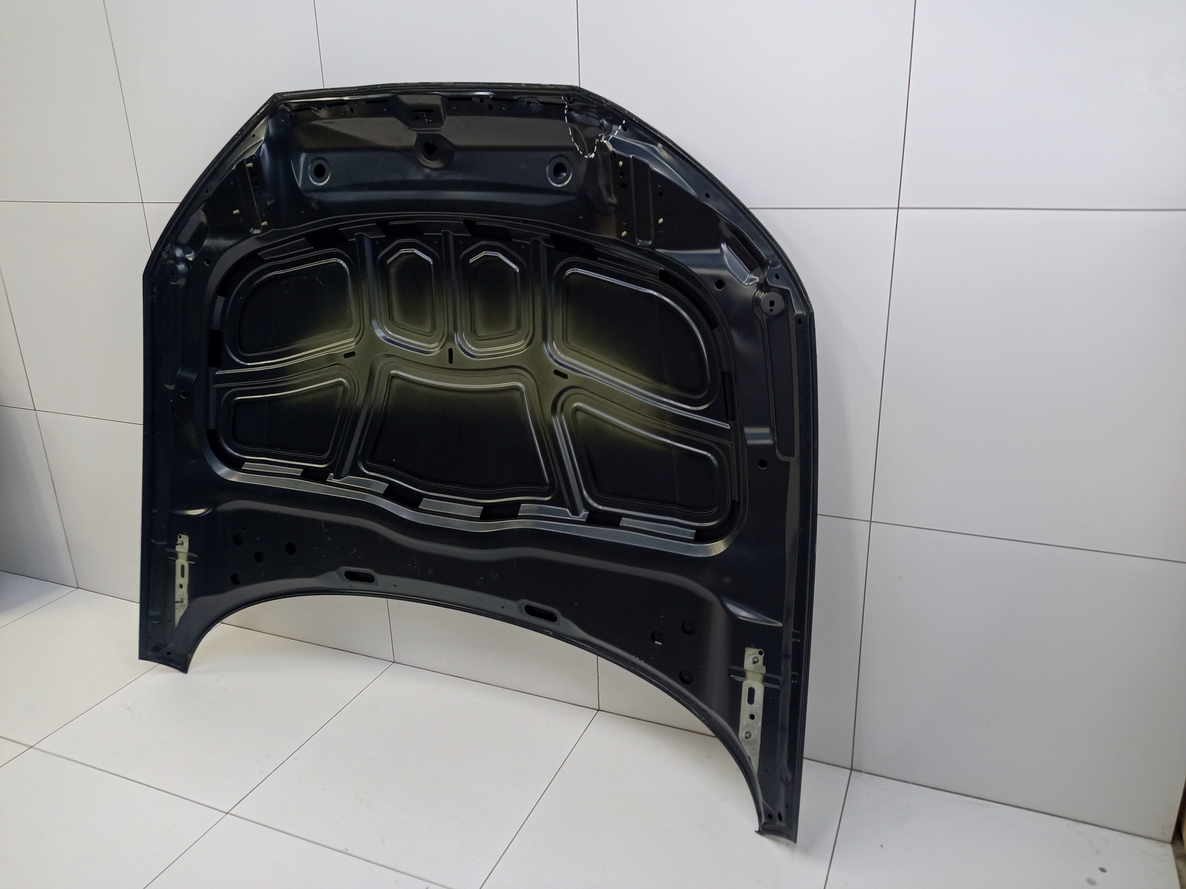 Капот Audi A4 B9