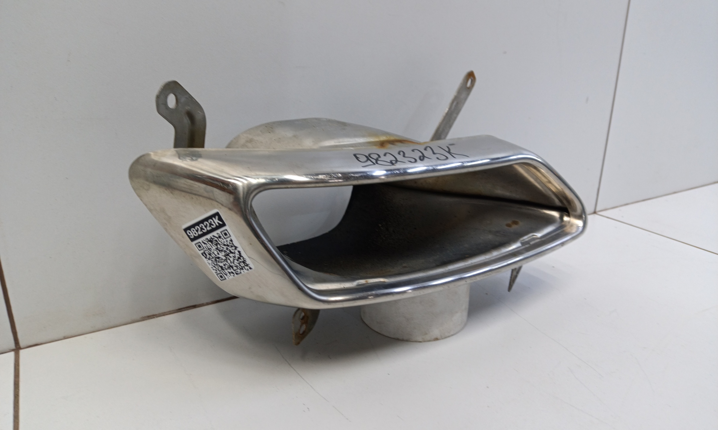 Насадка глушителя правая Exeed LX