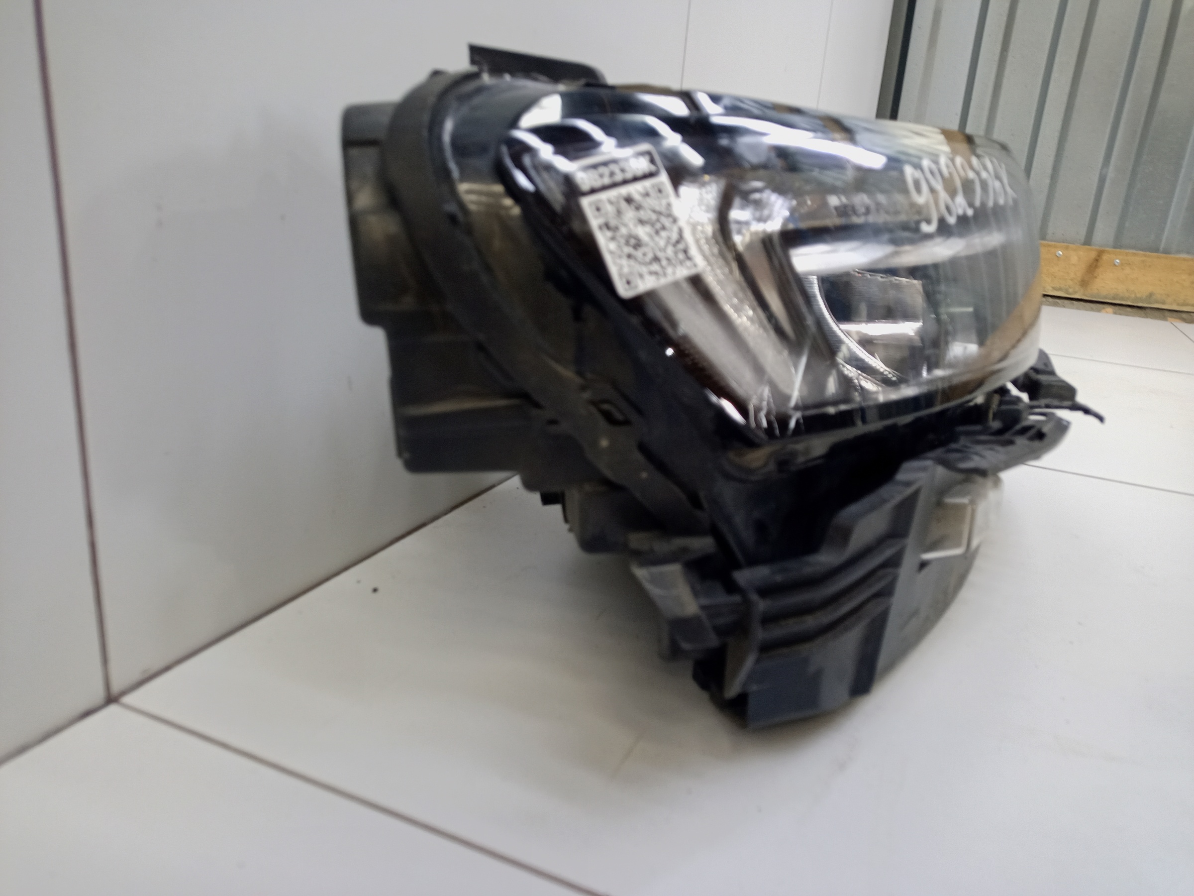 Фара передняя правая Geely Tugella Full LED