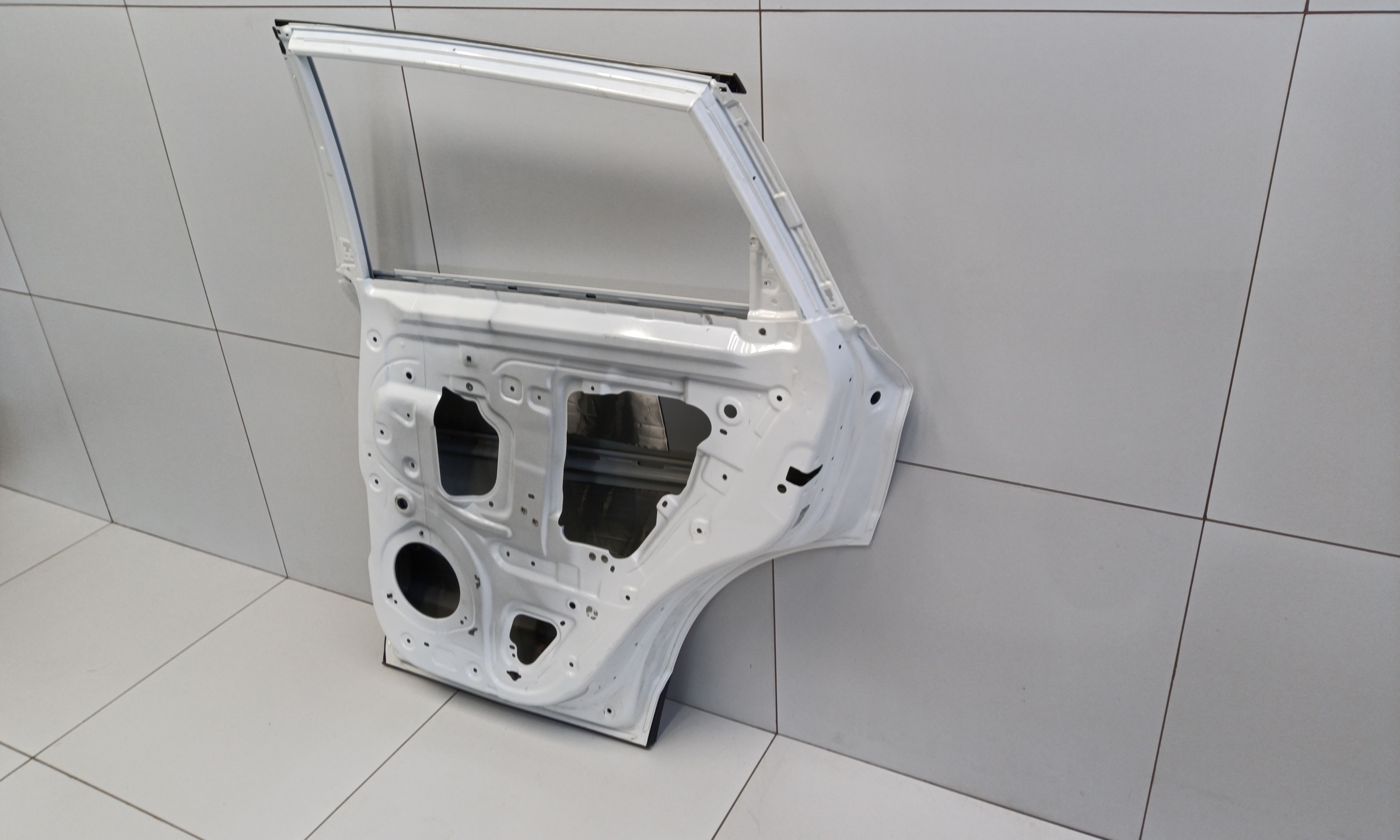 Дверь задняя правая Geely Coolray