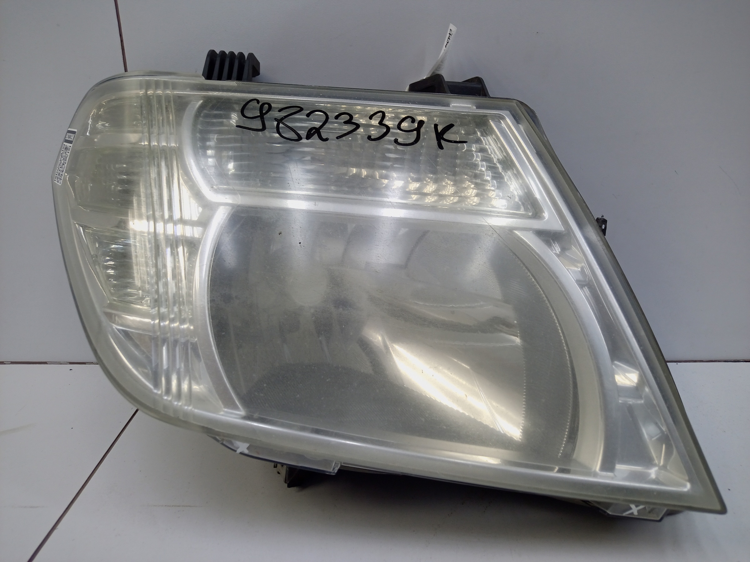 Фара передняя правая Nissan Pathfinder R51 Restail галоген
