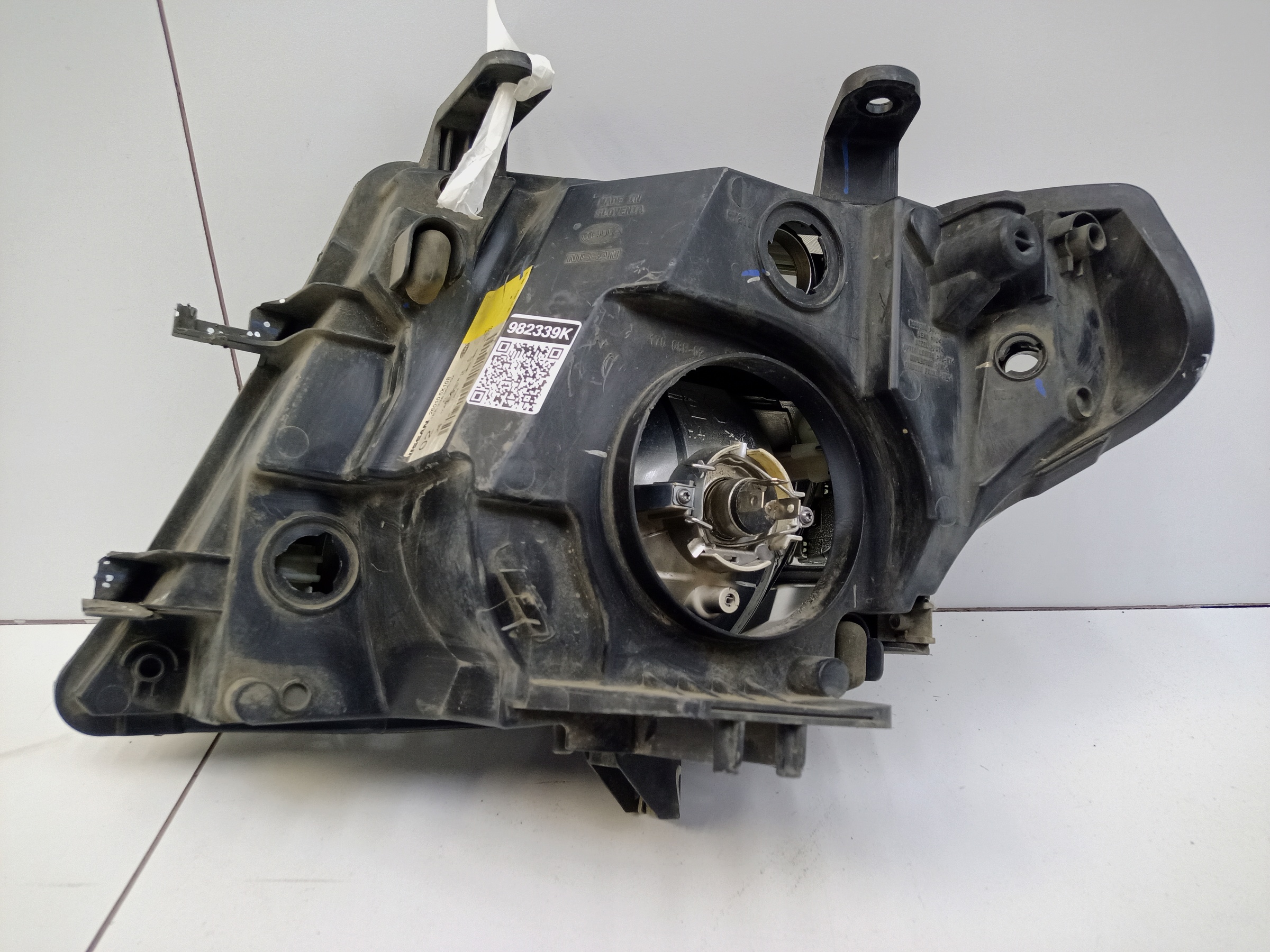 Фара передняя правая Nissan Pathfinder R51 Restail галоген
