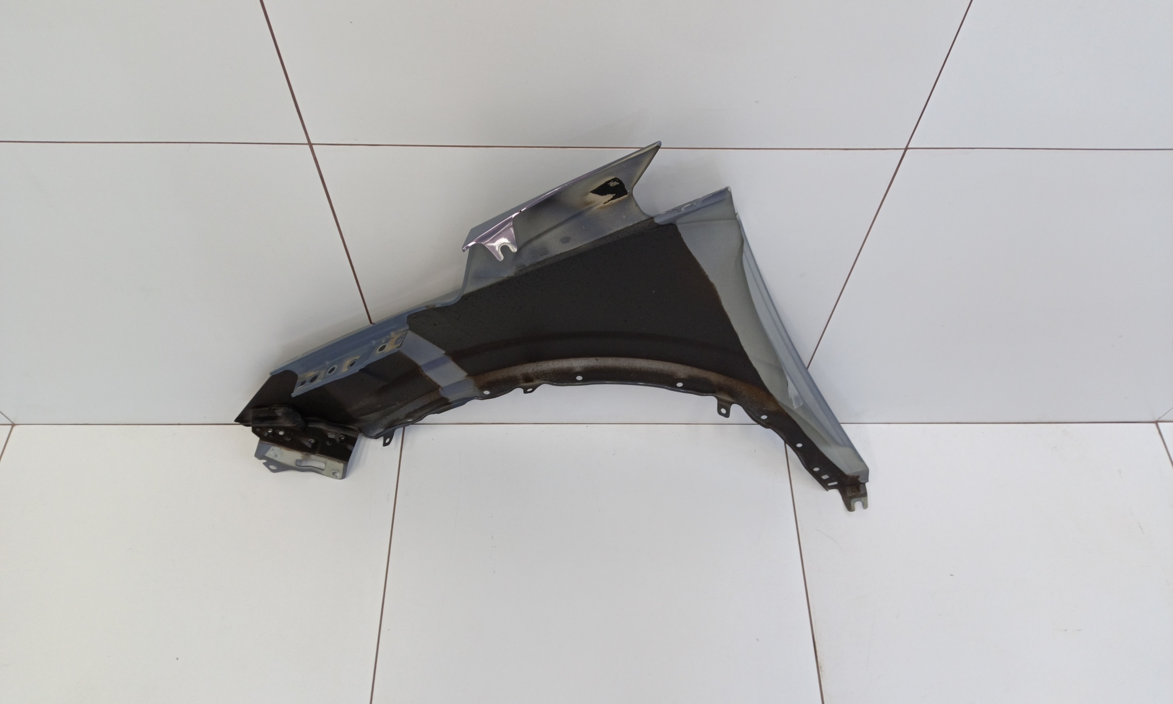 Крыло переднее правое Geely Coolray Restail